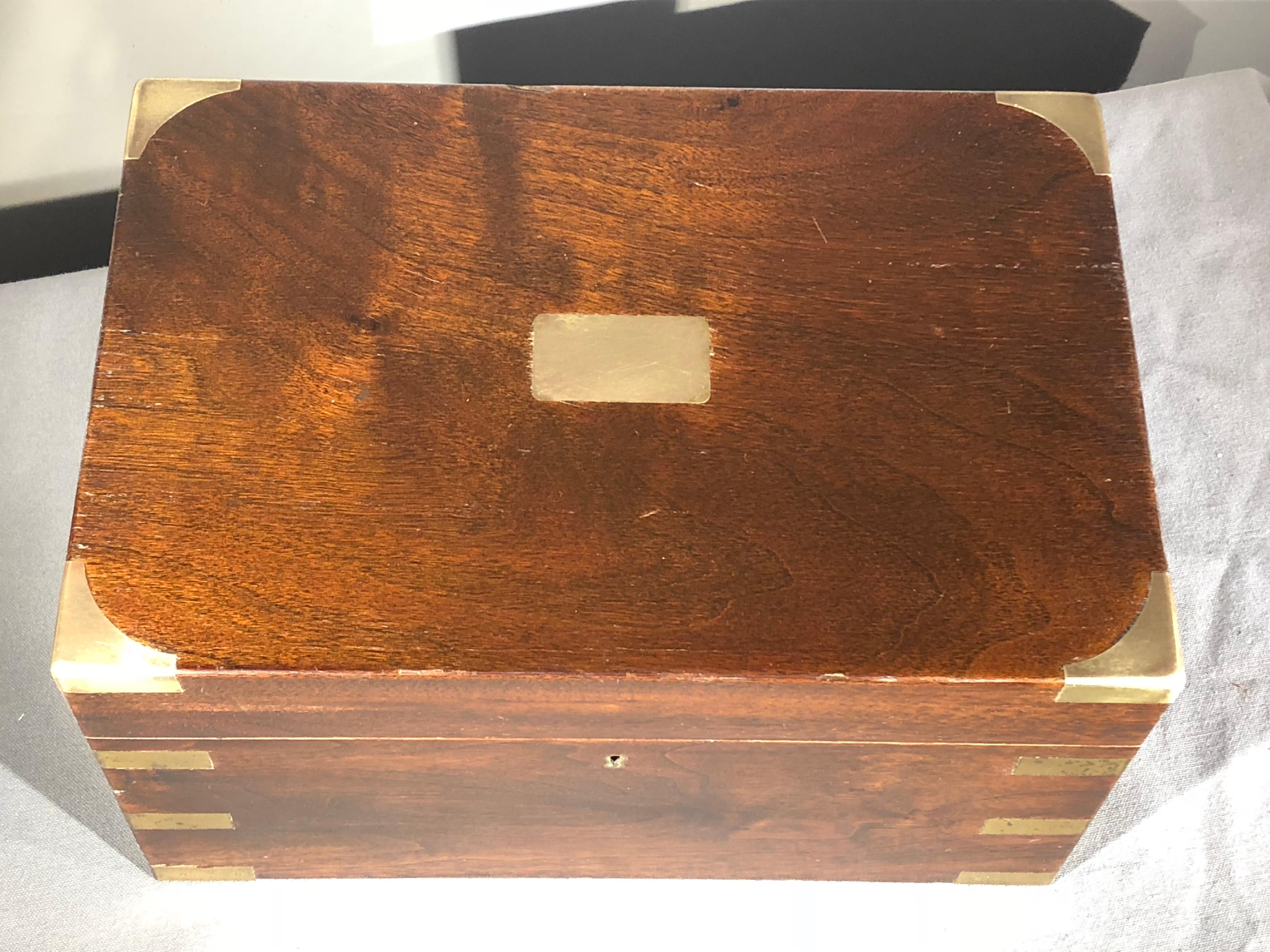 Antique Benson & Hedges Humidor In Good Condition In Doylestown, PA