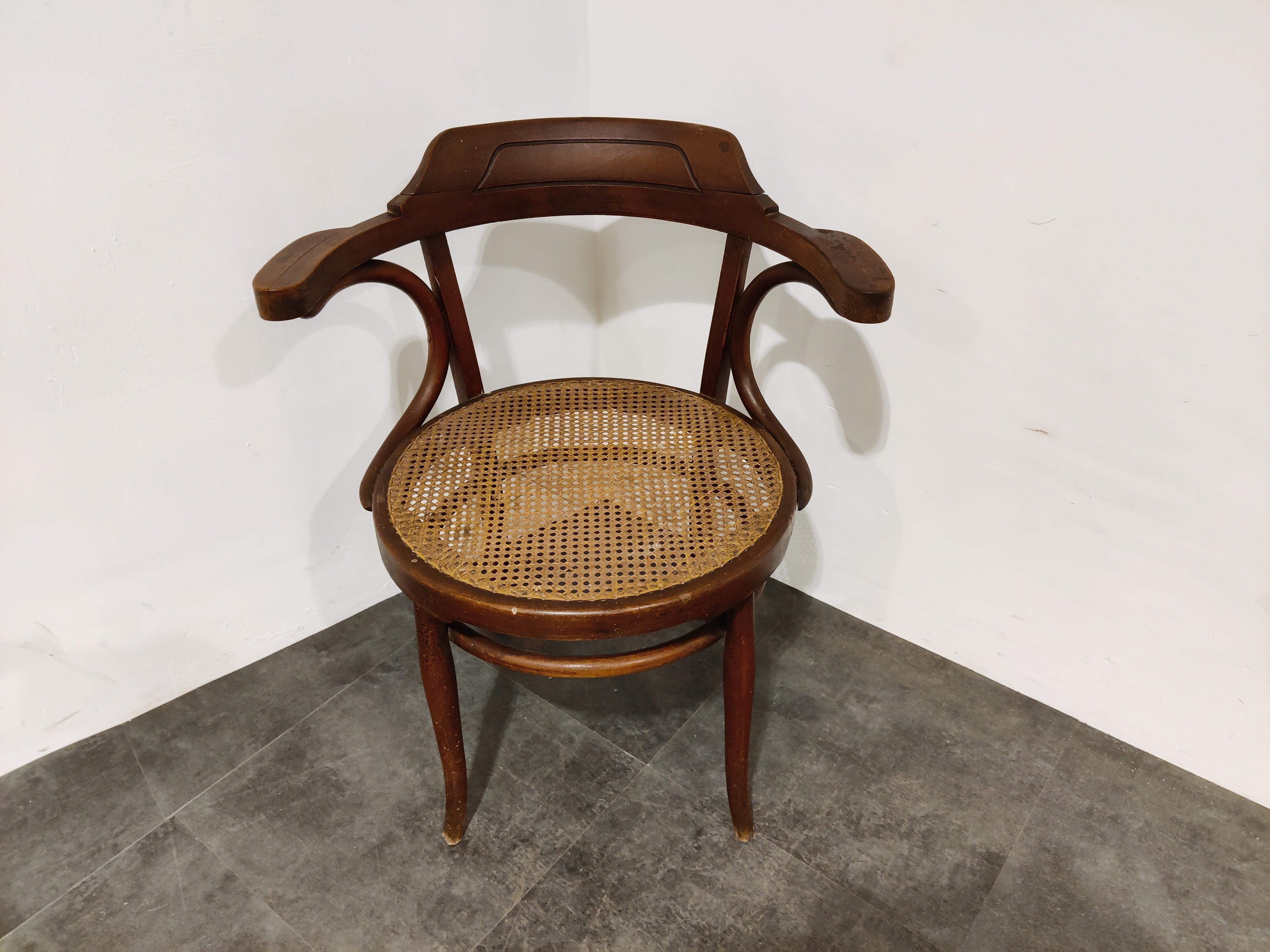 Autrichien Fauteuil ou chaise de bistro en bentwood antique, années 1950 en vente