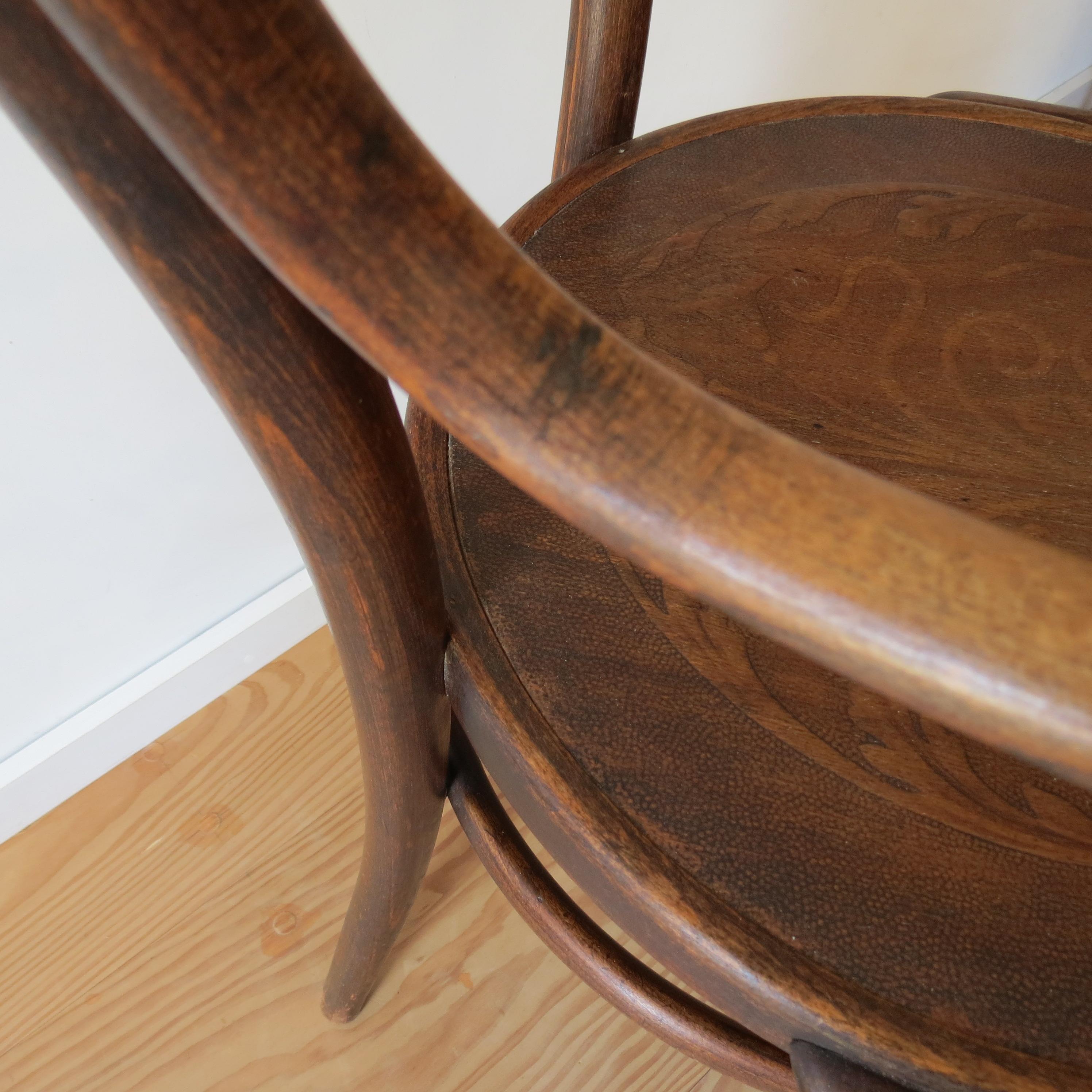Antique Bentwood Chair No 14 by Thonet 19th Century Art Nouveau 4