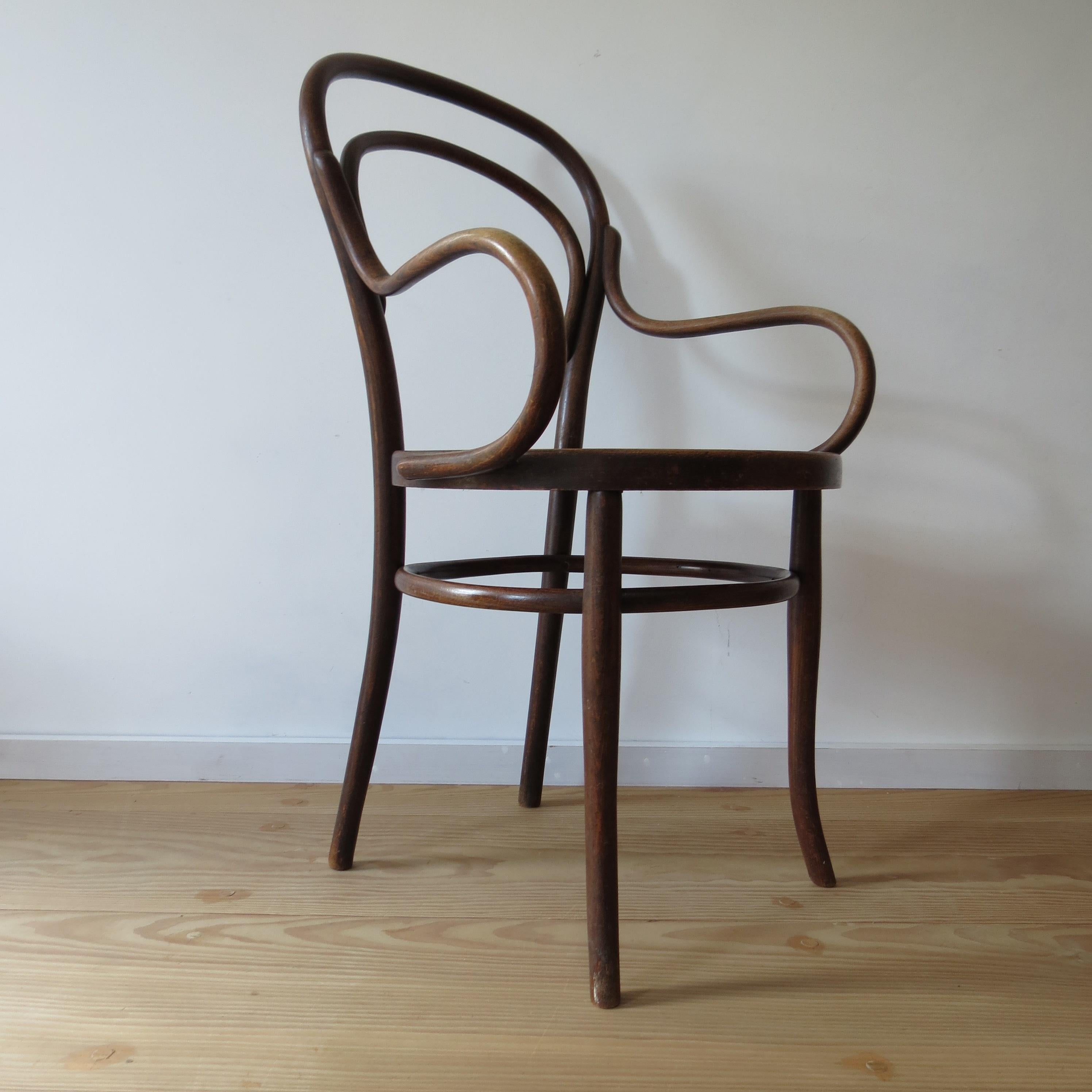 Wonderful bentwood chair by M Thonet. This chair was originally designed in 1859; this one dates from circa 1890, the Art Nouveau period.

In good original condition, wonderfully patinated all-over. Stamped to the rear of the seat of the chair B &