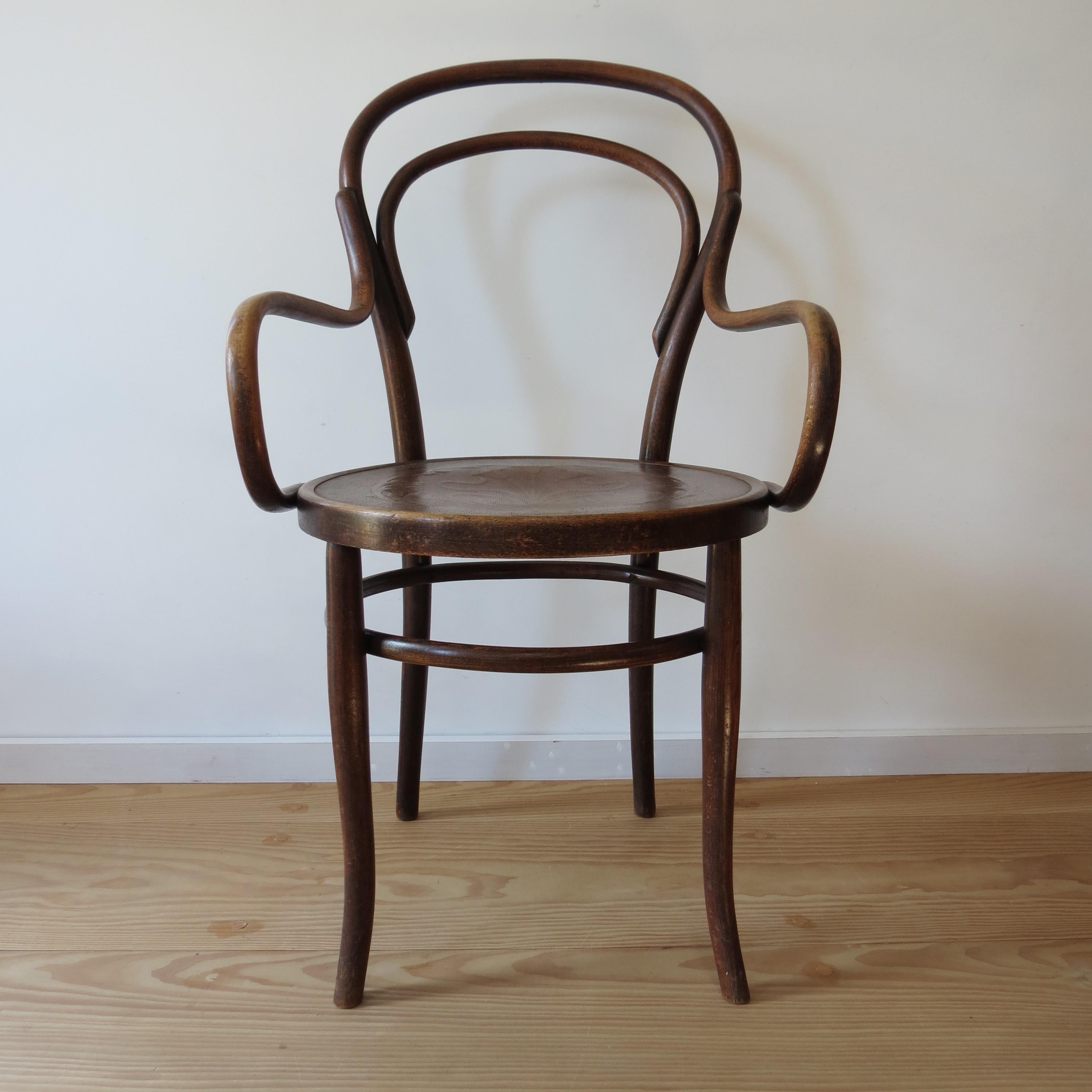 Austrian Antique Bentwood Chair No 14 by Thonet 19th Century Art Nouveau