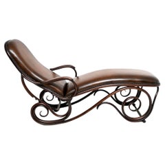 Antique Bentwood Leather Chaise Longue by Thonet