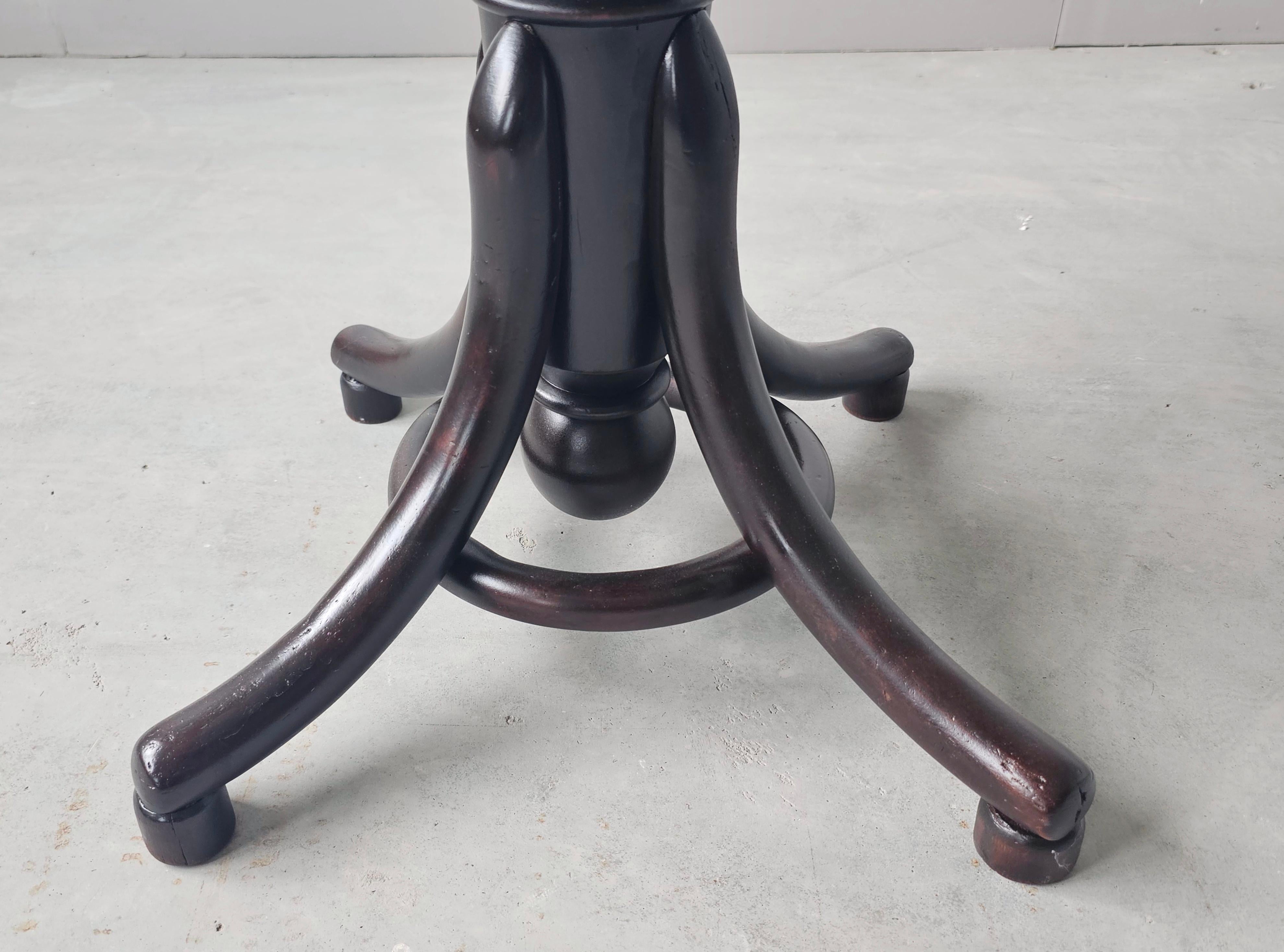 Austrian Antique Bentwood Piano Stool by Thonet, Austria in 1900s