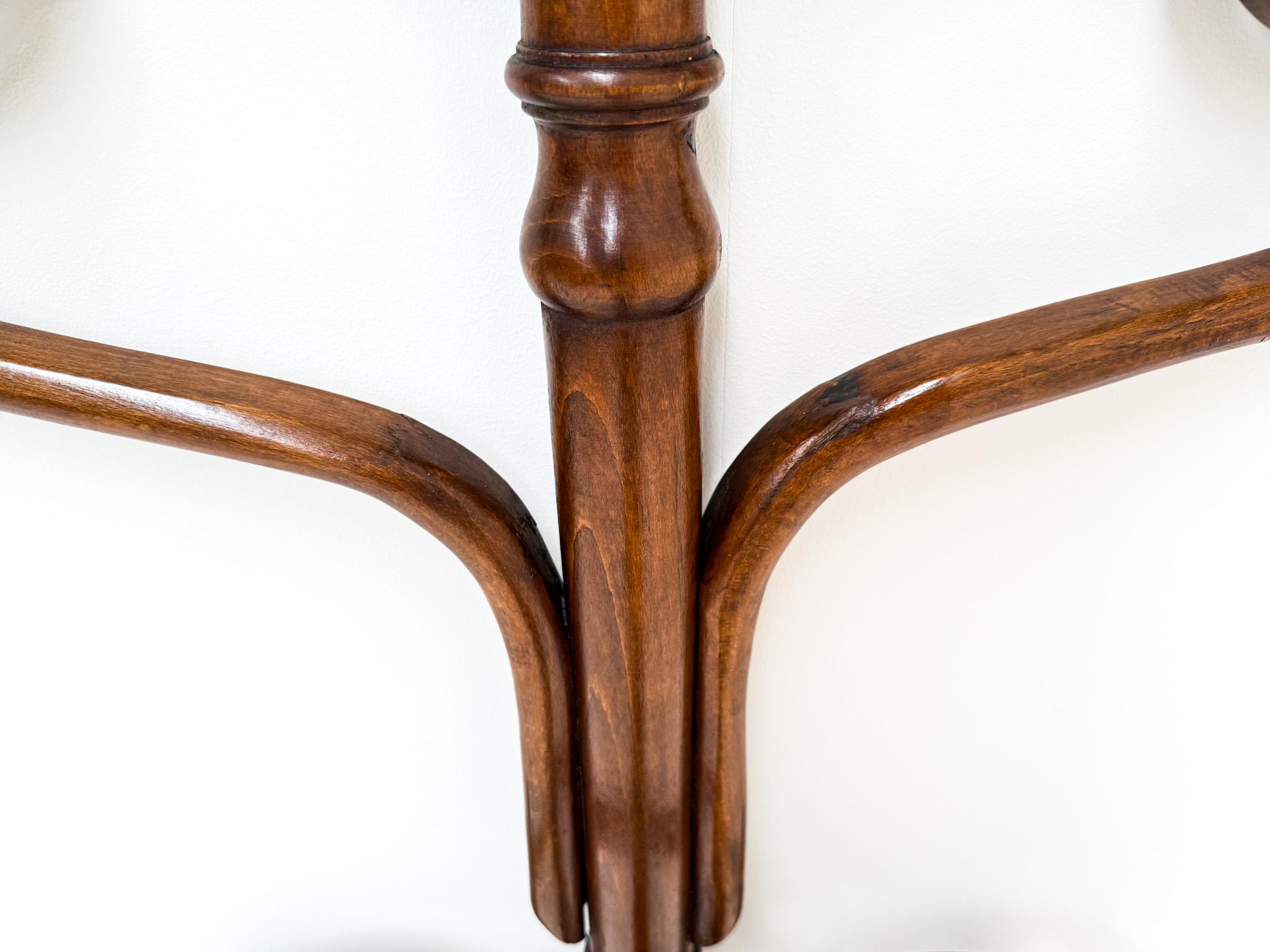 Ancien support de rasage ou A Hall en bois courbé avec miroir biseauté, années 1920-1940 en vente 6