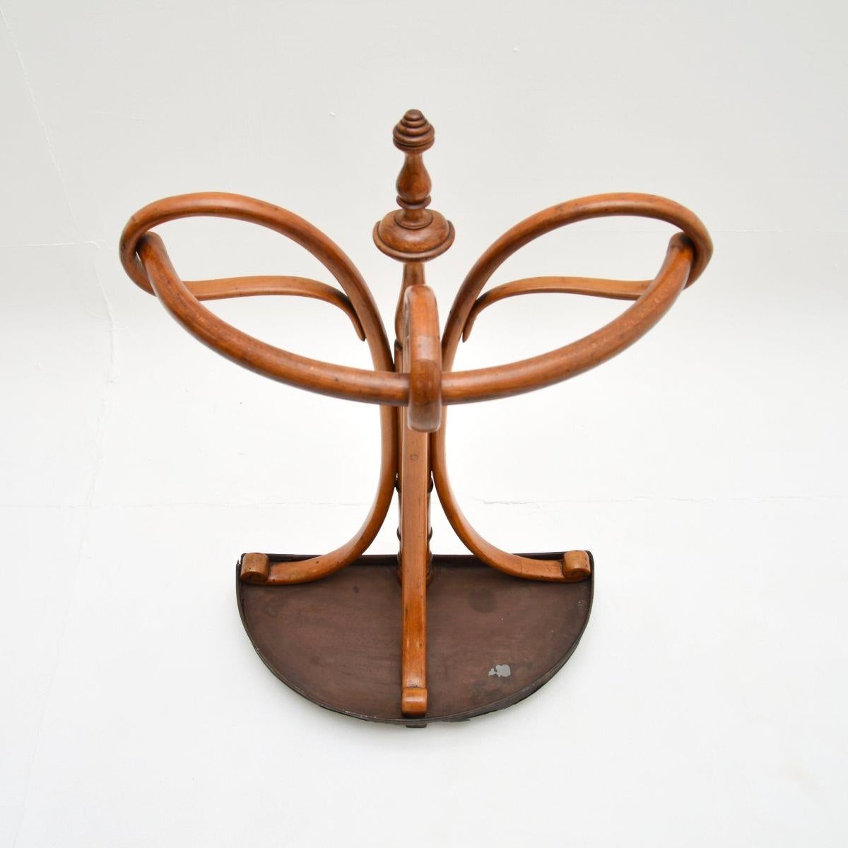 Antique Bentwood Umbrella / Stick Stand by Thonet In Good Condition For Sale In London, GB