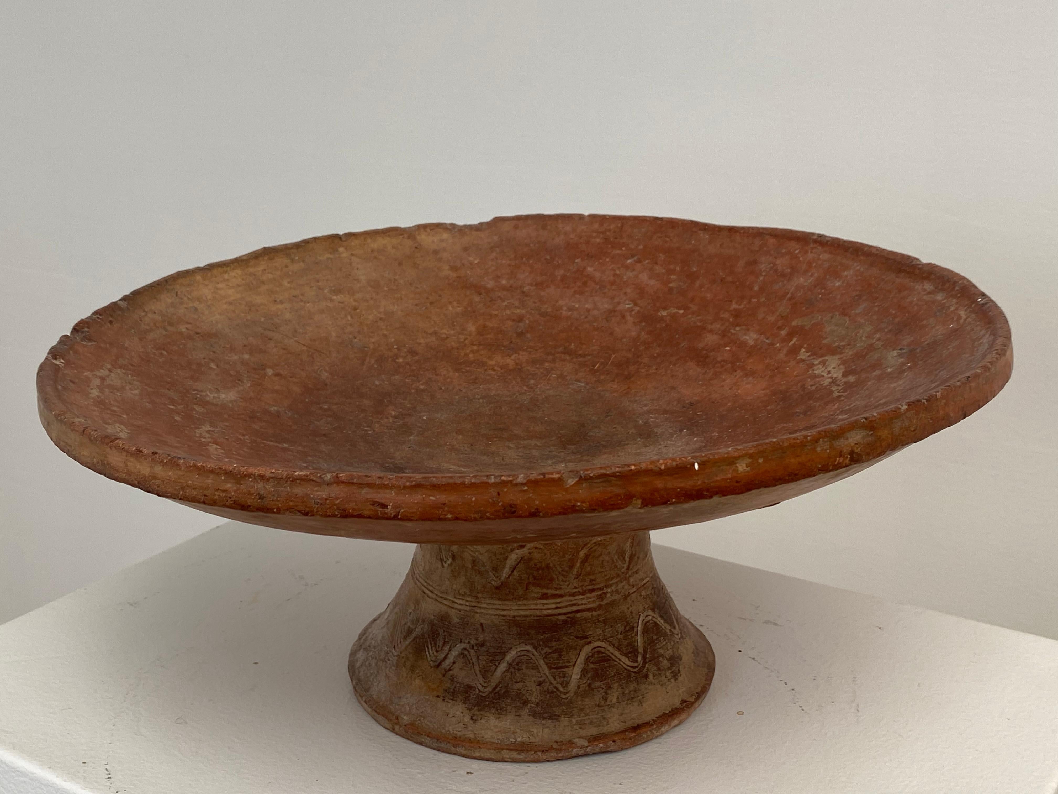 Antique Berber Terracotta Bowl on a central foot For Sale 1