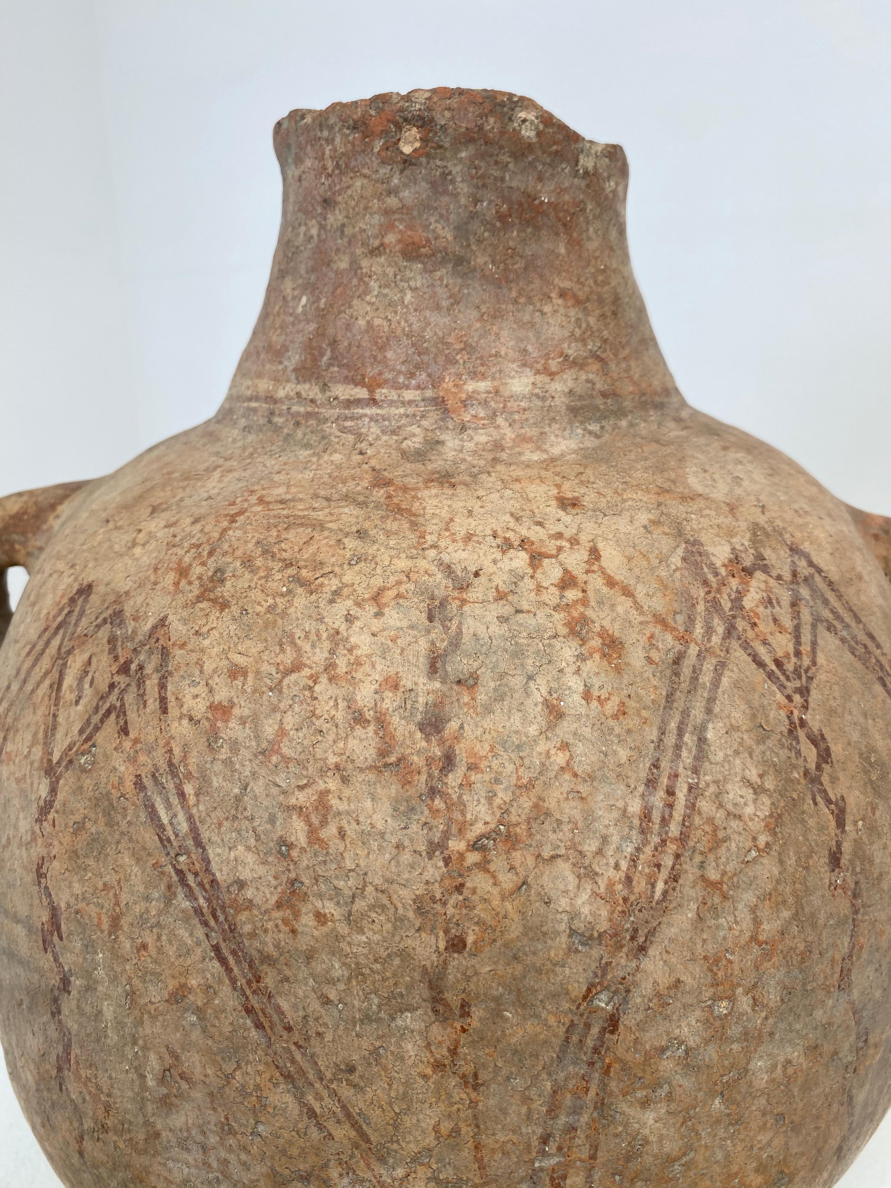 Antikes Berber-Terrakotta-Gefäß mit 2 Henkeln (Patiniert) im Angebot