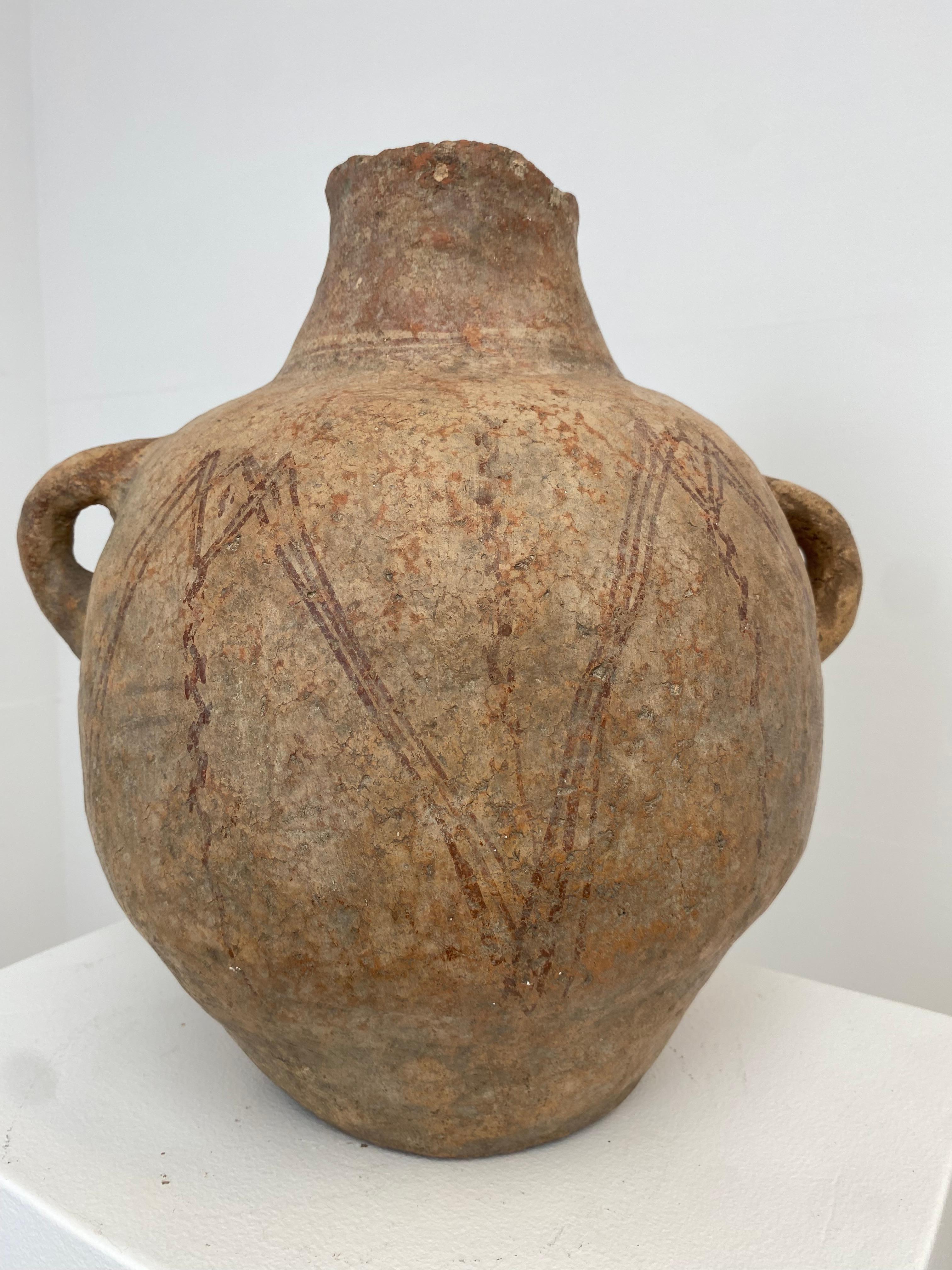 20th Century Antique Berber Terracotta Jar with 2 Handles For Sale