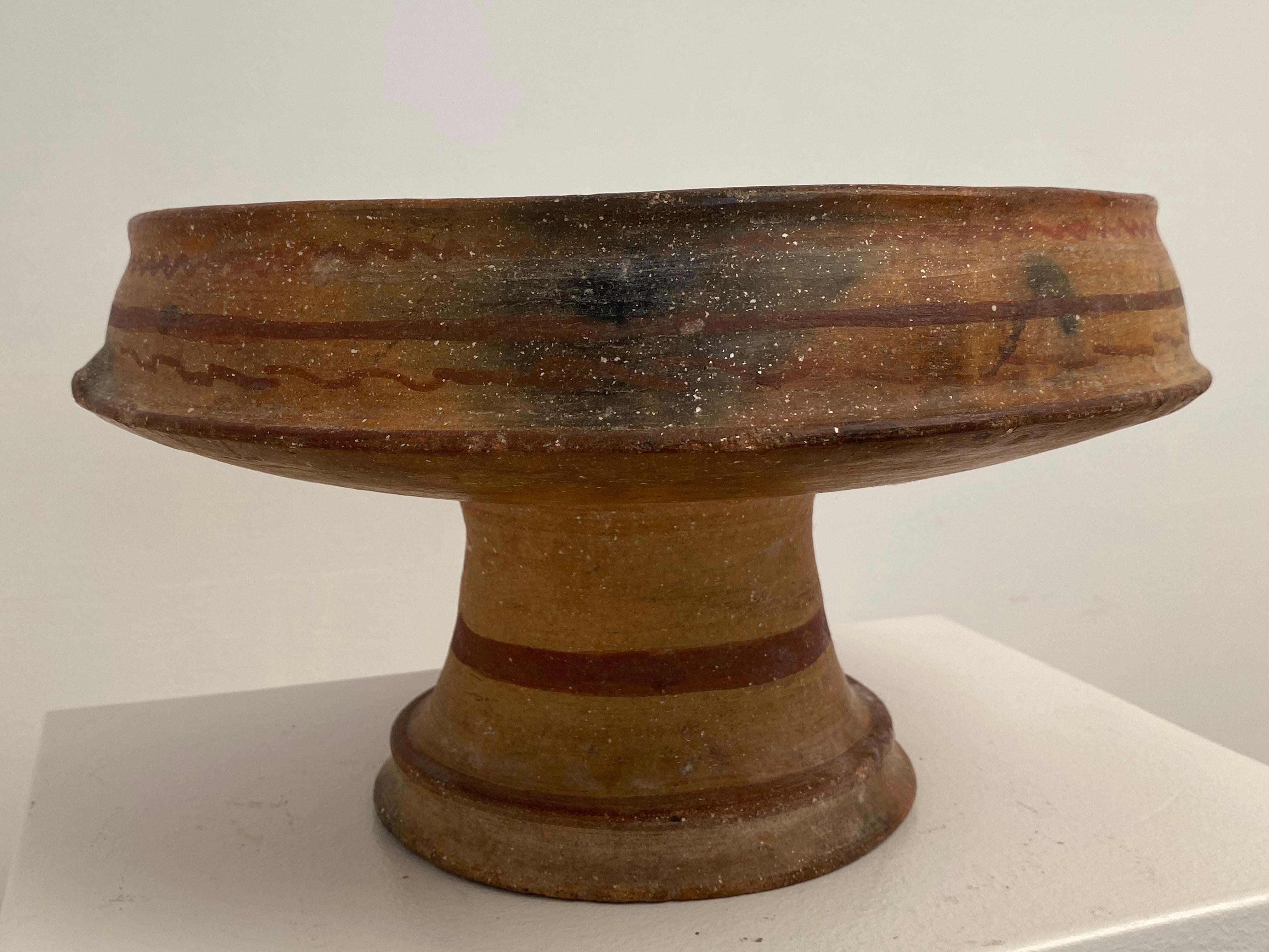 Antique Berber Terracotta Tazza on a stand In Excellent Condition For Sale In Schellebelle, BE