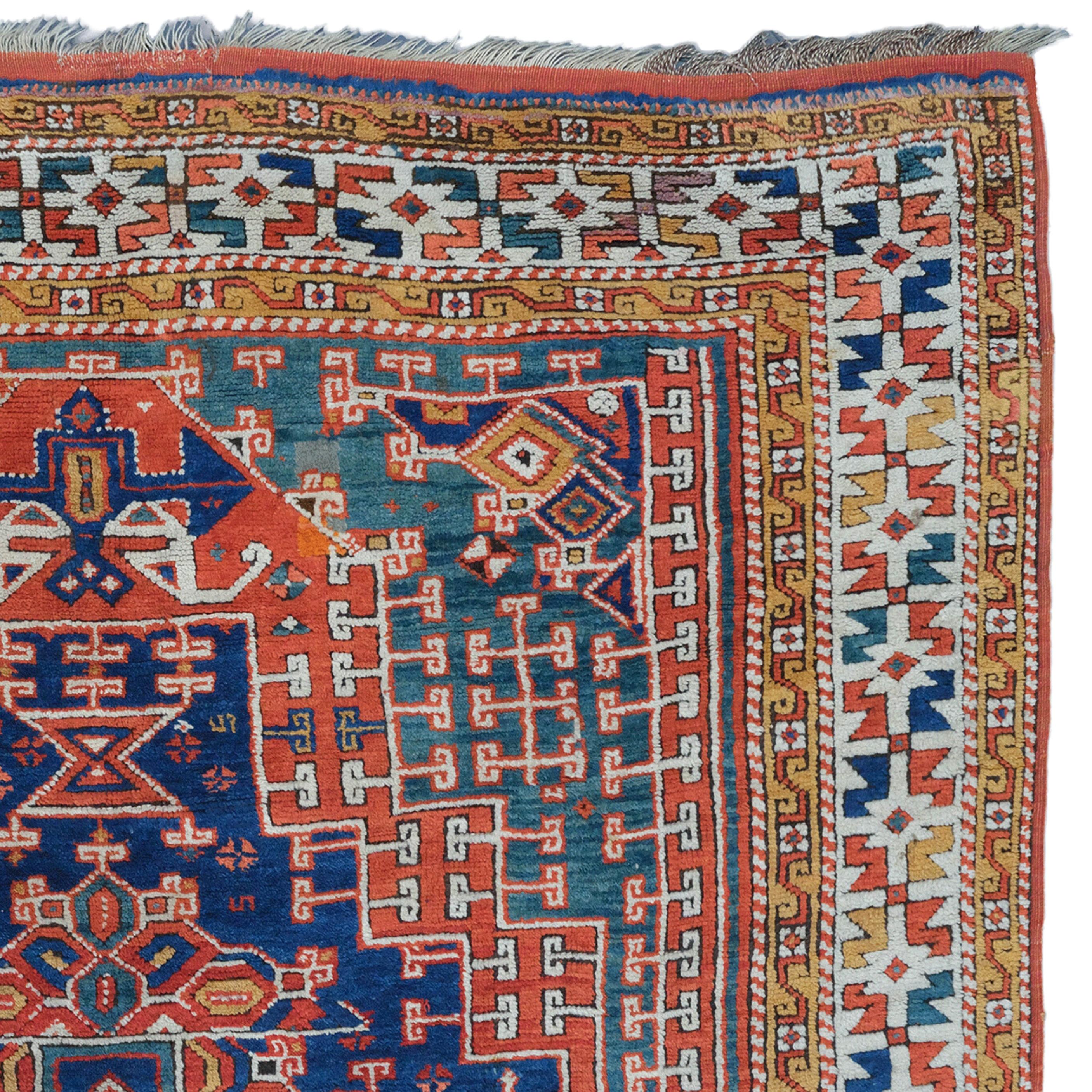 Antique Bergama Rug - Middle of the 19th Century Anatolian Bergama Rug In Good Condition For Sale In Sultanahmet, 34