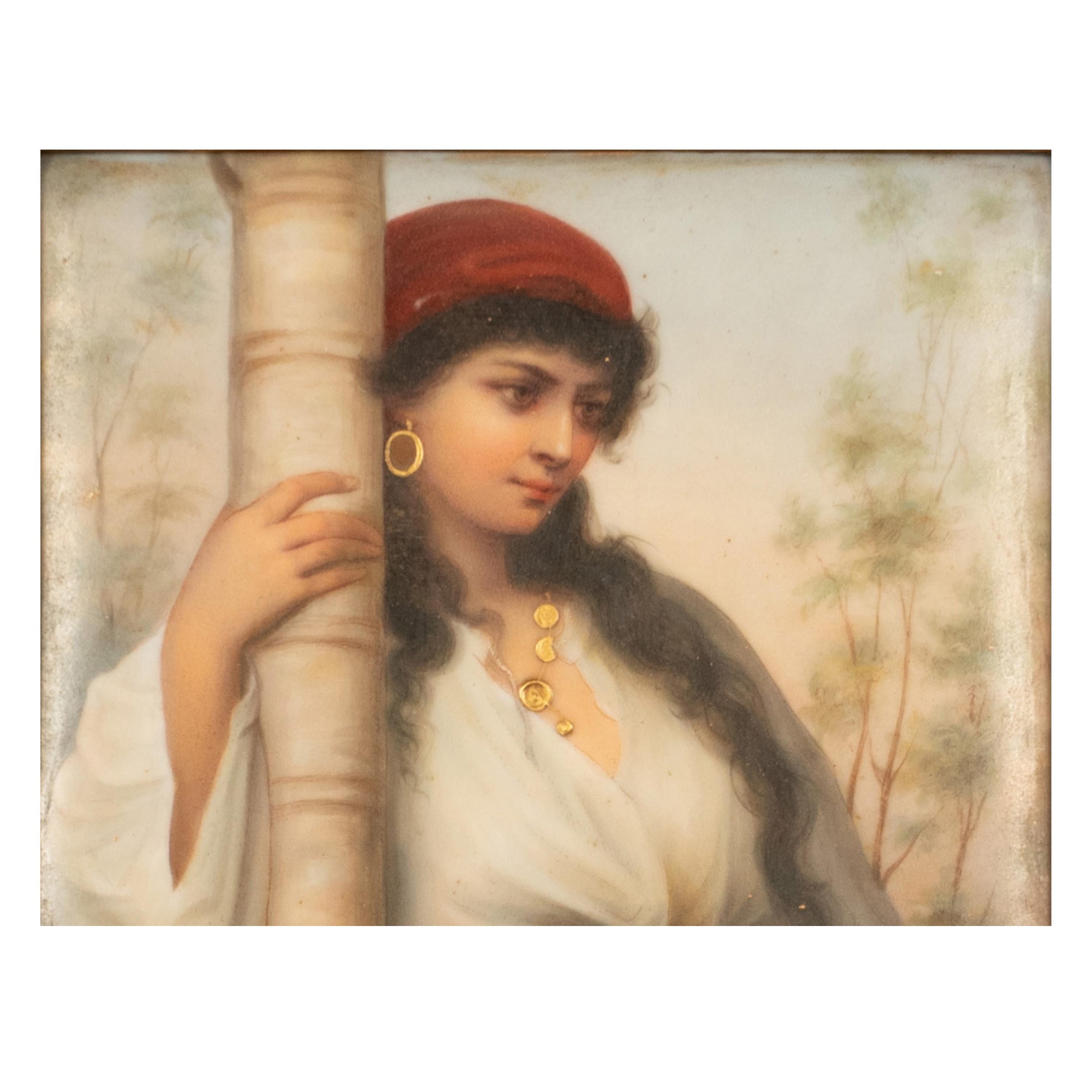Dorato Antica placca in porcellana dipinta a mano KPM Porcelain di Berlino con ritratto di giovane donna zingara 1880 in vendita