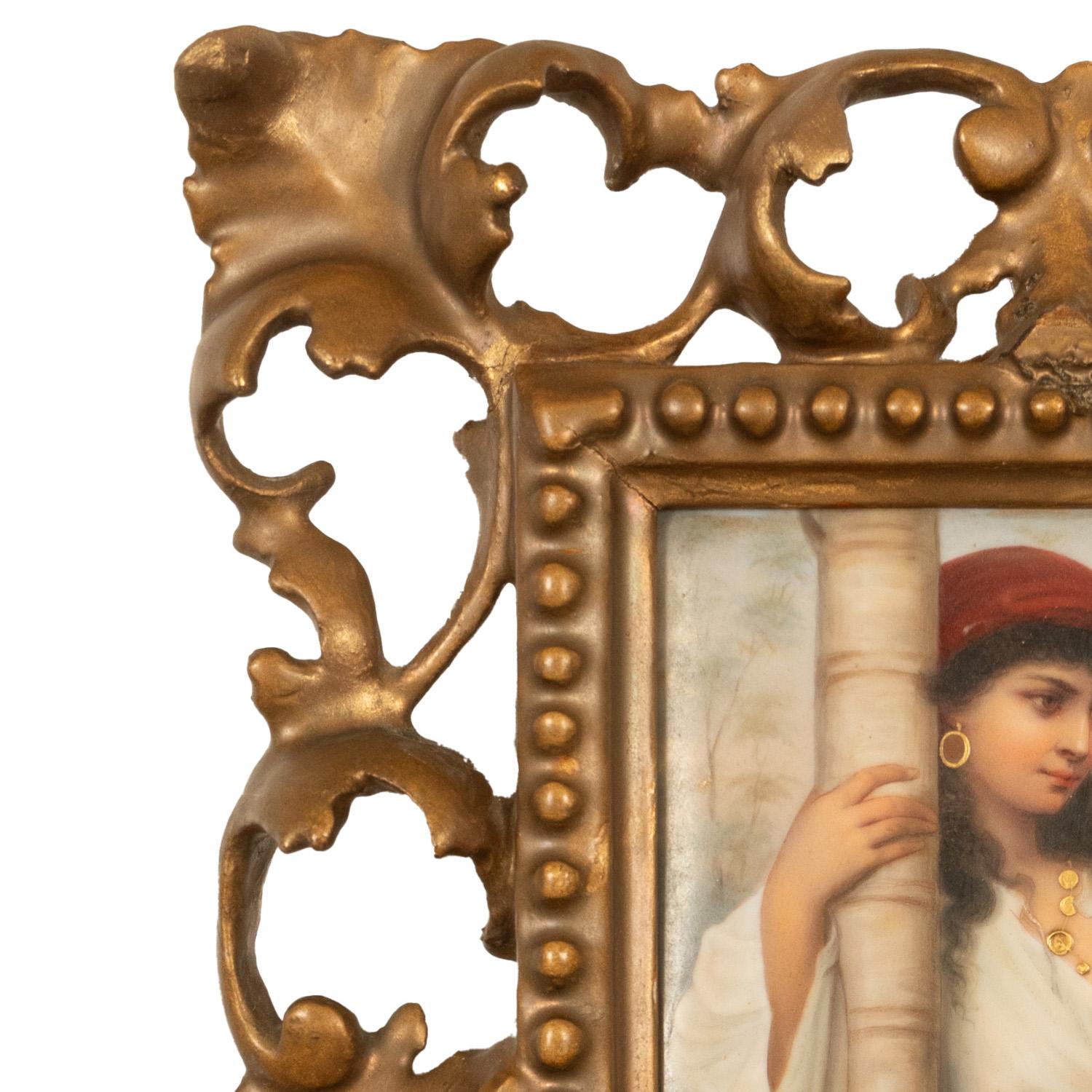 Fine XIX secolo Antica placca in porcellana dipinta a mano KPM Porcelain di Berlino con ritratto di giovane donna zingara 1880 in vendita