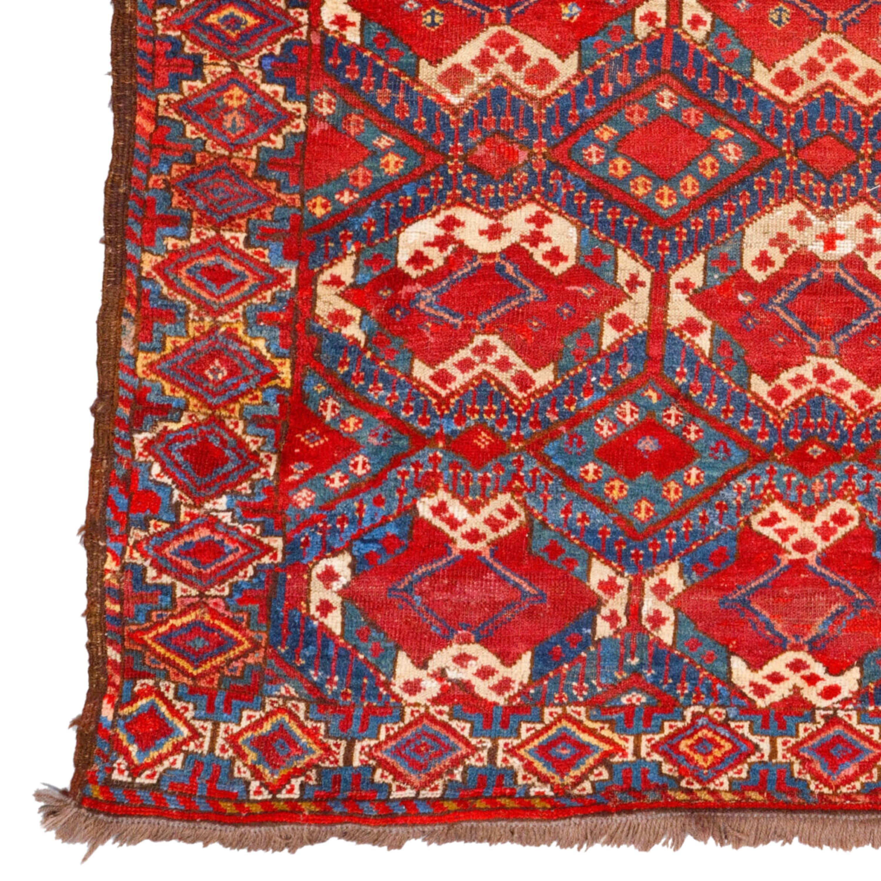 19th Century Antique Beshir Engsi
Size: 132×162 cm (51,96 x 63,77 In)

This elegant Turkmen Chodur Main carpet is a work of art from the mid-19th century. This rug in rich shades of red and burgundy is known for its carefully woven geometric