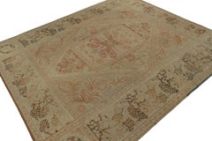 Antico Kilim Bessarabico con medaglione floreale beige, oro e rosso di Rug & Kilim