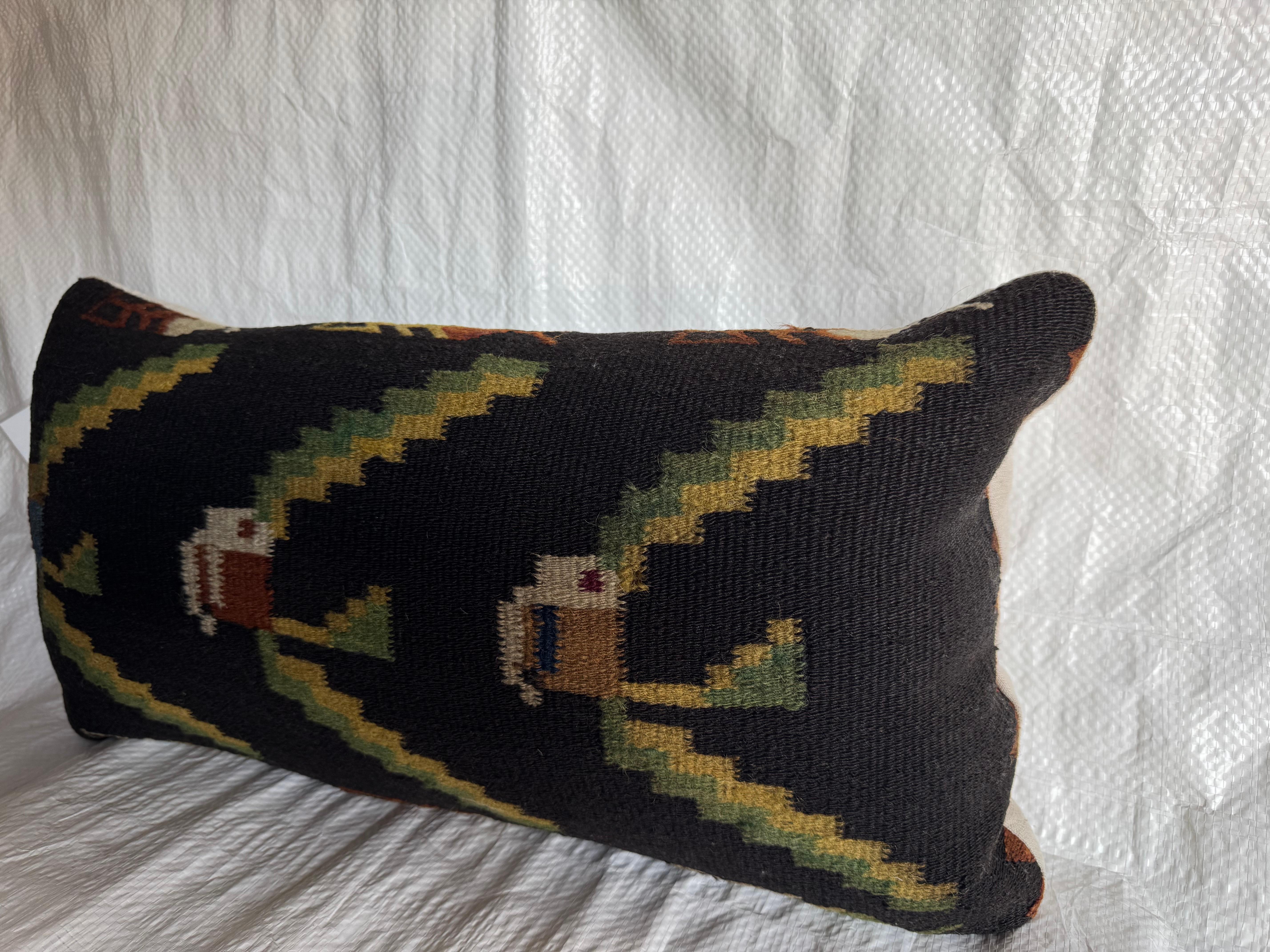 Antique Bessarabian Pillow, Circa 1880 In Good Condition For Sale In Los Angeles, US