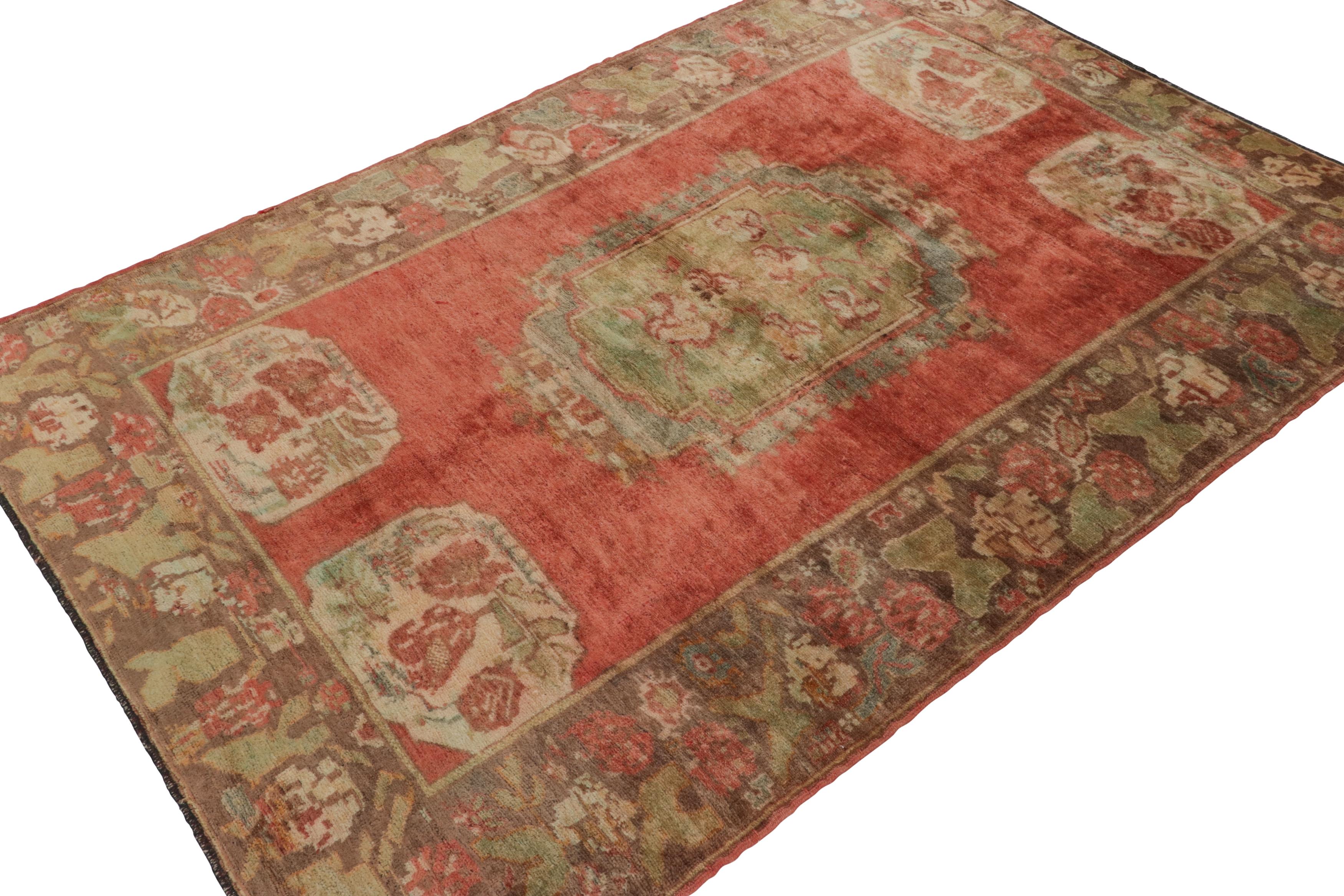 Hand-Knotted Antique Bessarabian Rug in Red and Green with Floral Medallion - Rug & Kilim For Sale