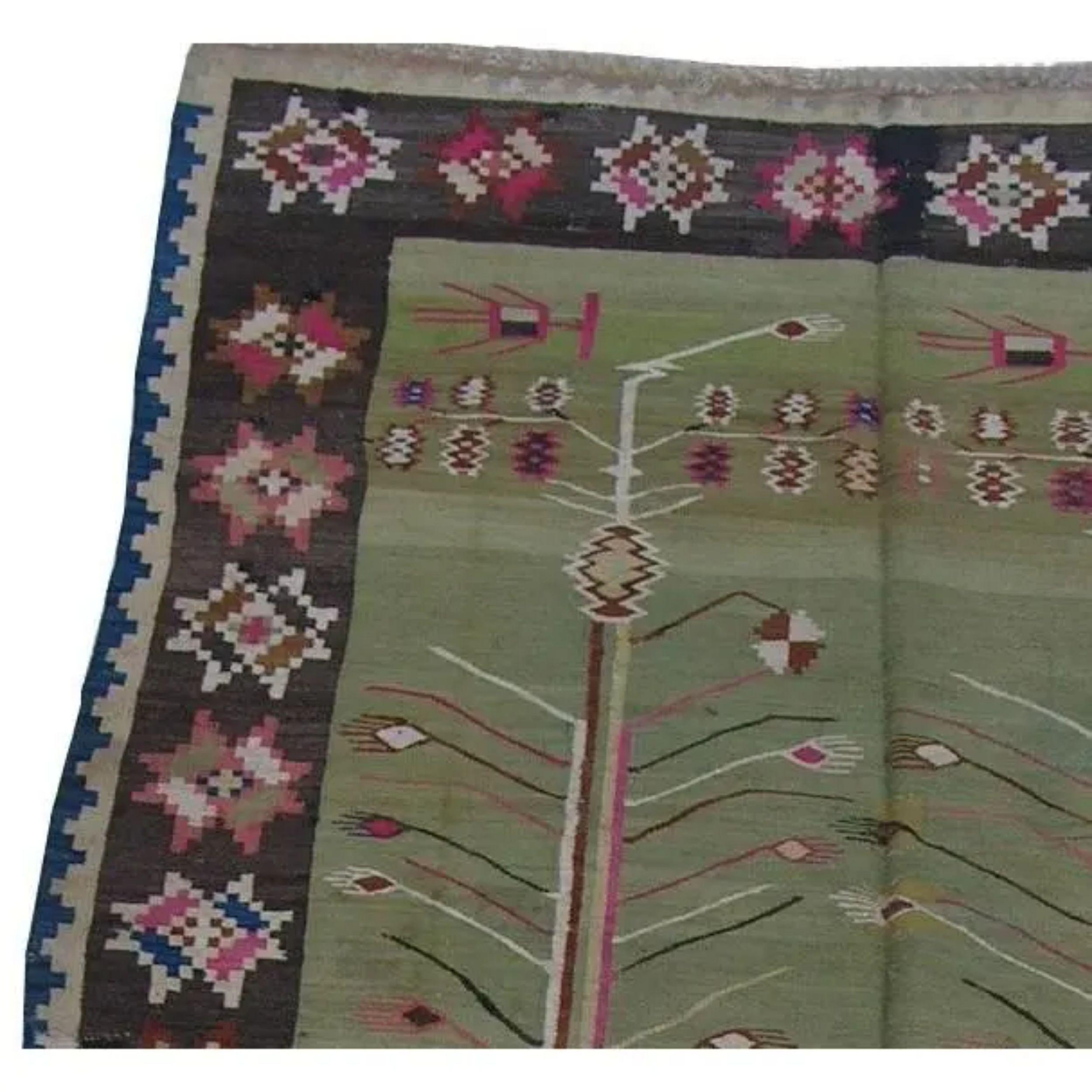 Antique Bessarabian Traditional Design Runner 10' X 5' In Good Condition For Sale In Los Angeles, US