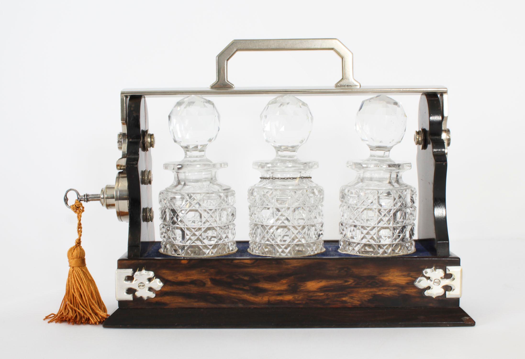 Antike Betjemann's Coromandel Miniature 3 Flaschen Tantalus 19. im Angebot 1