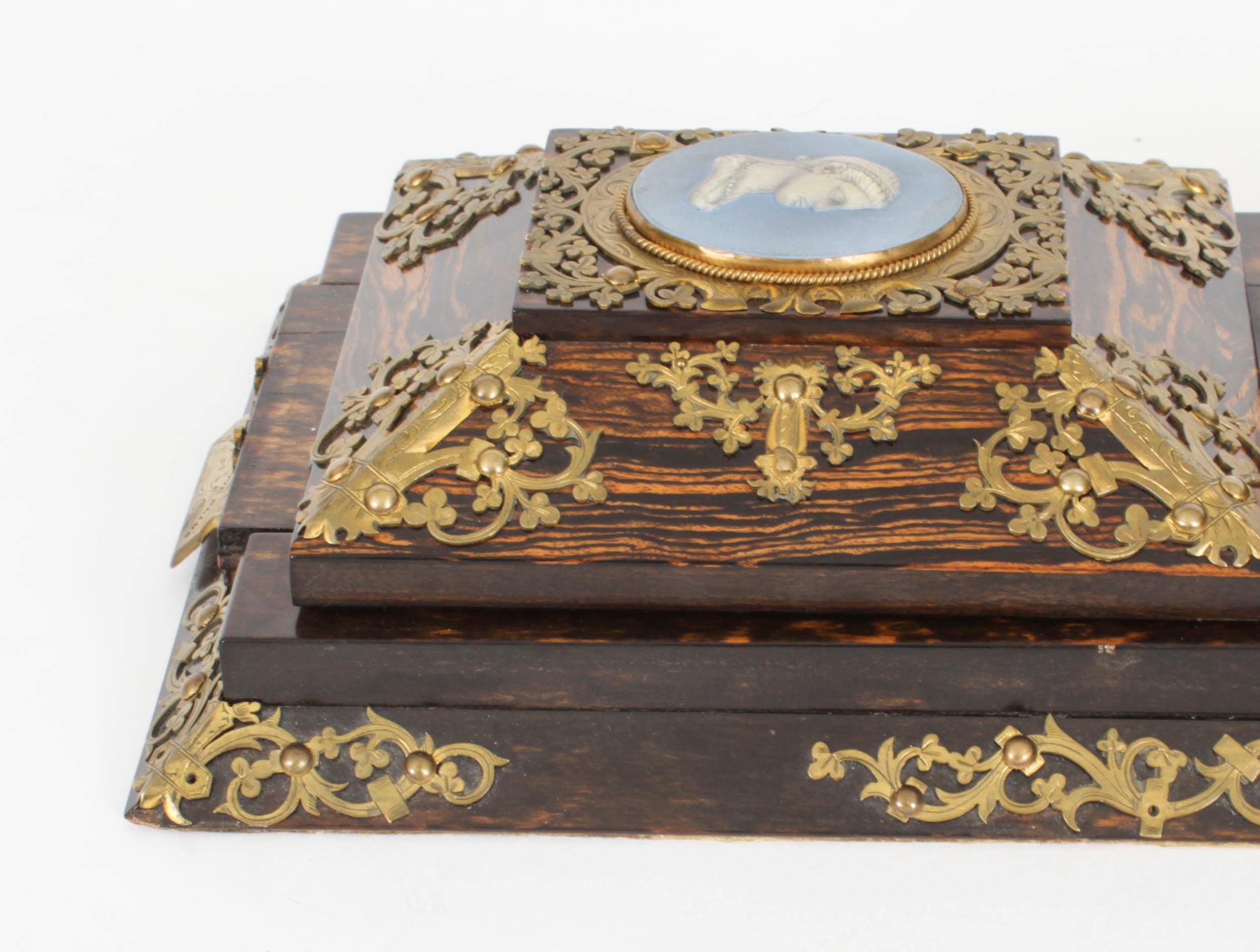 Antike Betjemann's Coromandel & Wedgewood Buchschiene aus dem 19. Jahrhundert (Spätes 19. Jahrhundert)