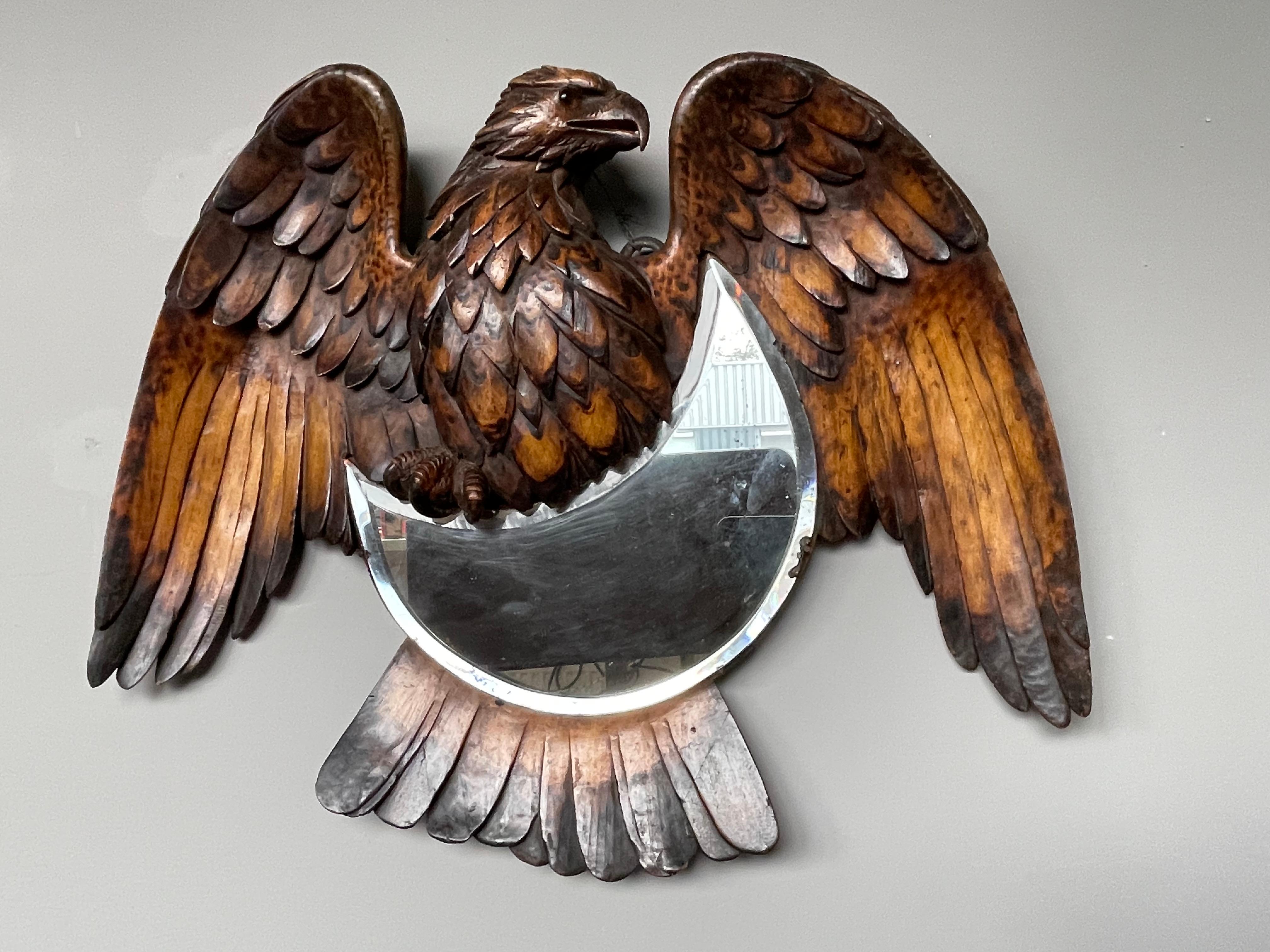 Antique & Beveled Wall Mirror in a Top Quality Hand Carved Eagle Sculpture 1800s For Sale 1