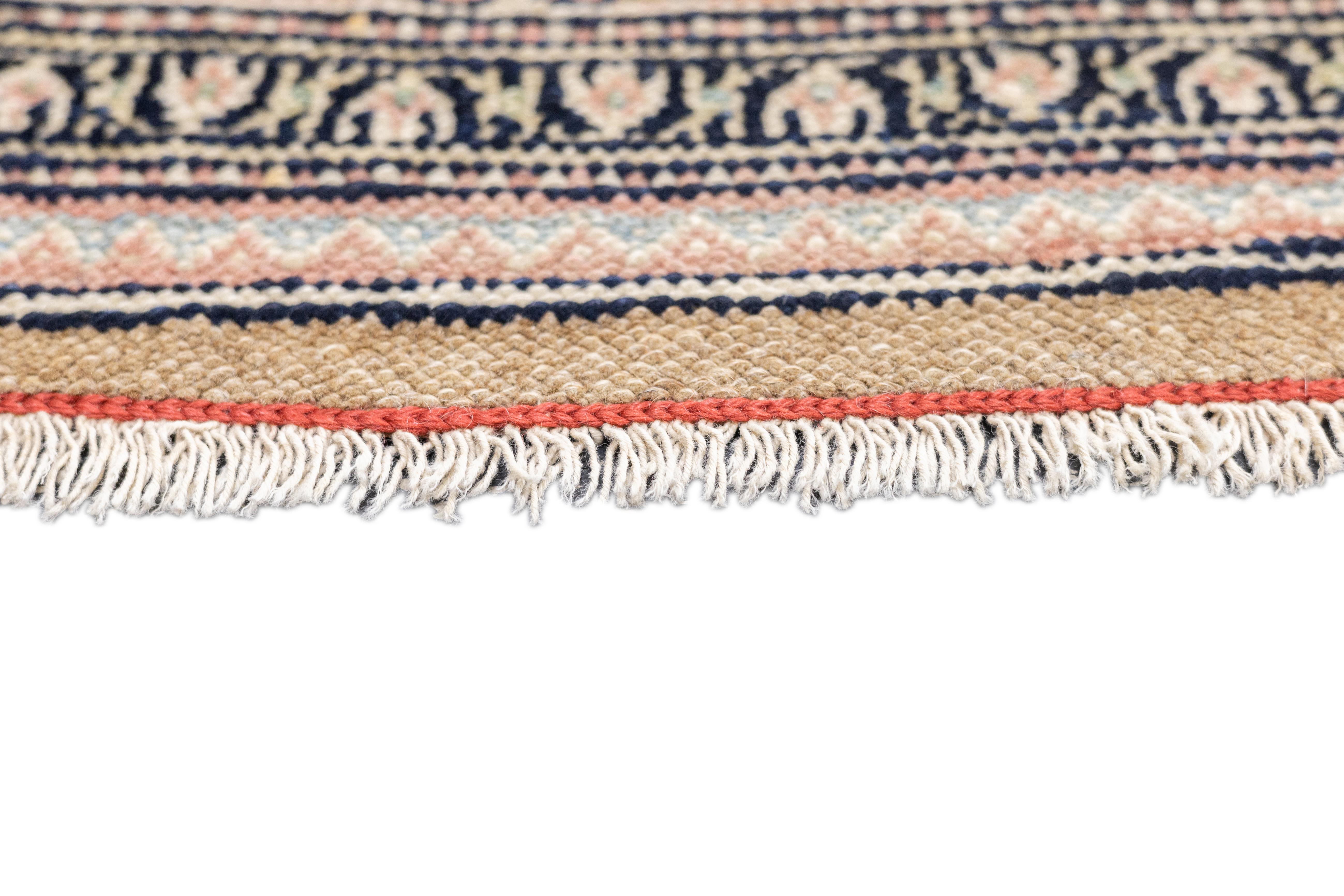 Antiker Bibikabad-Teppich 4'2'' x 6'5'' (Handgeknüpft) im Angebot