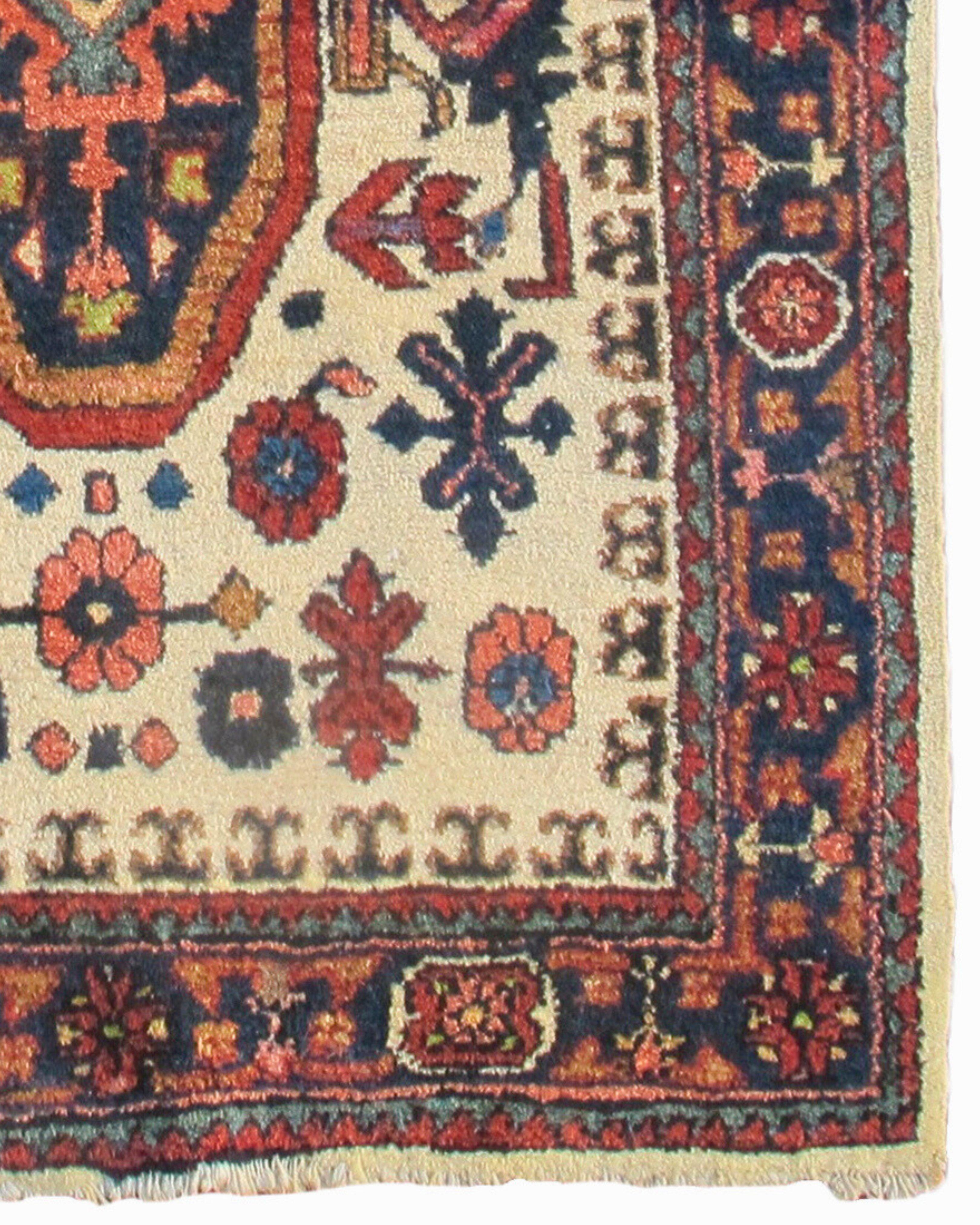 Antique Bibikabad Rug, Early 20th Century In Excellent Condition For Sale In San Francisco, CA