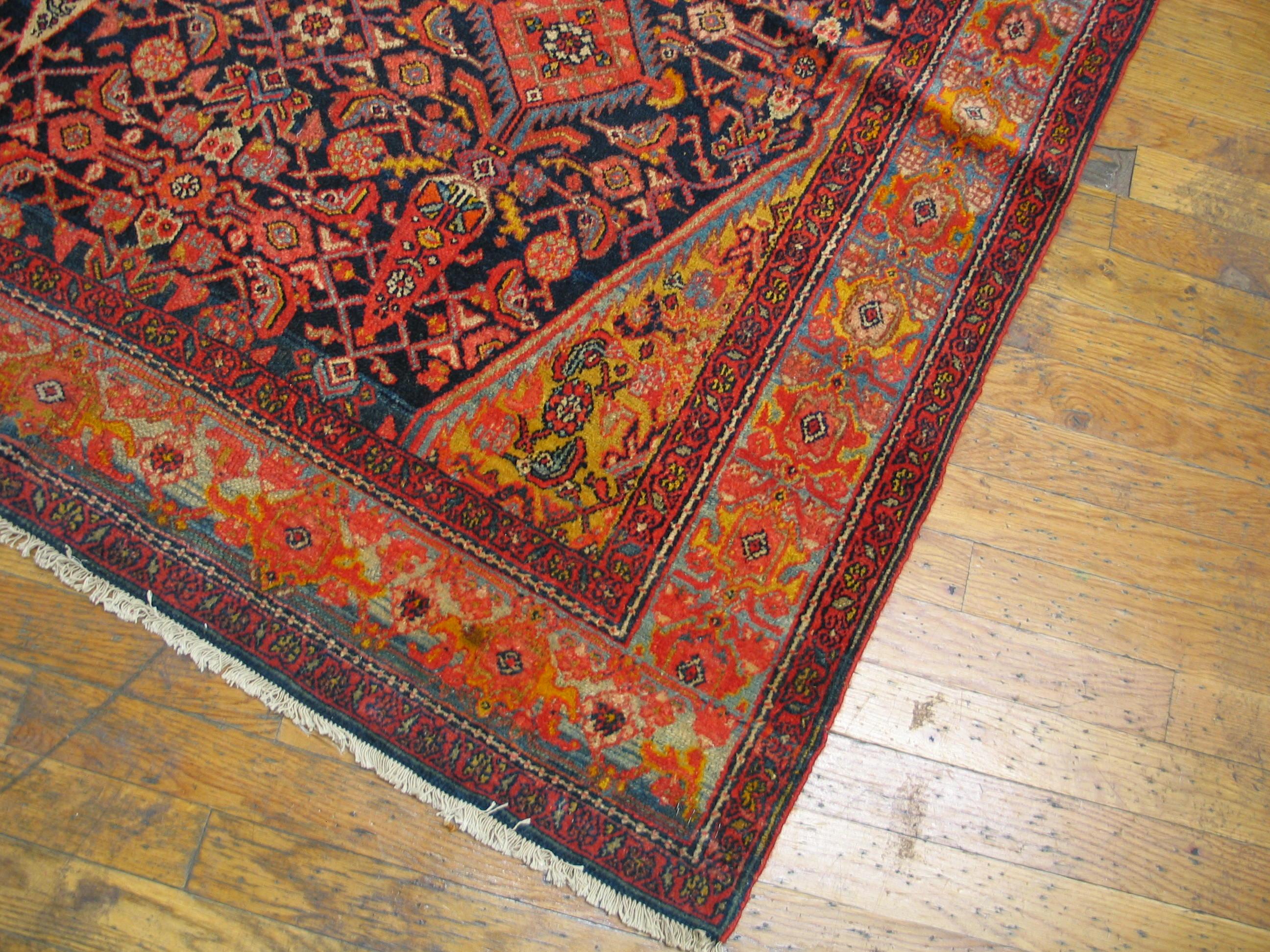Antique Bibikabad Rug In Good Condition For Sale In New York, NY