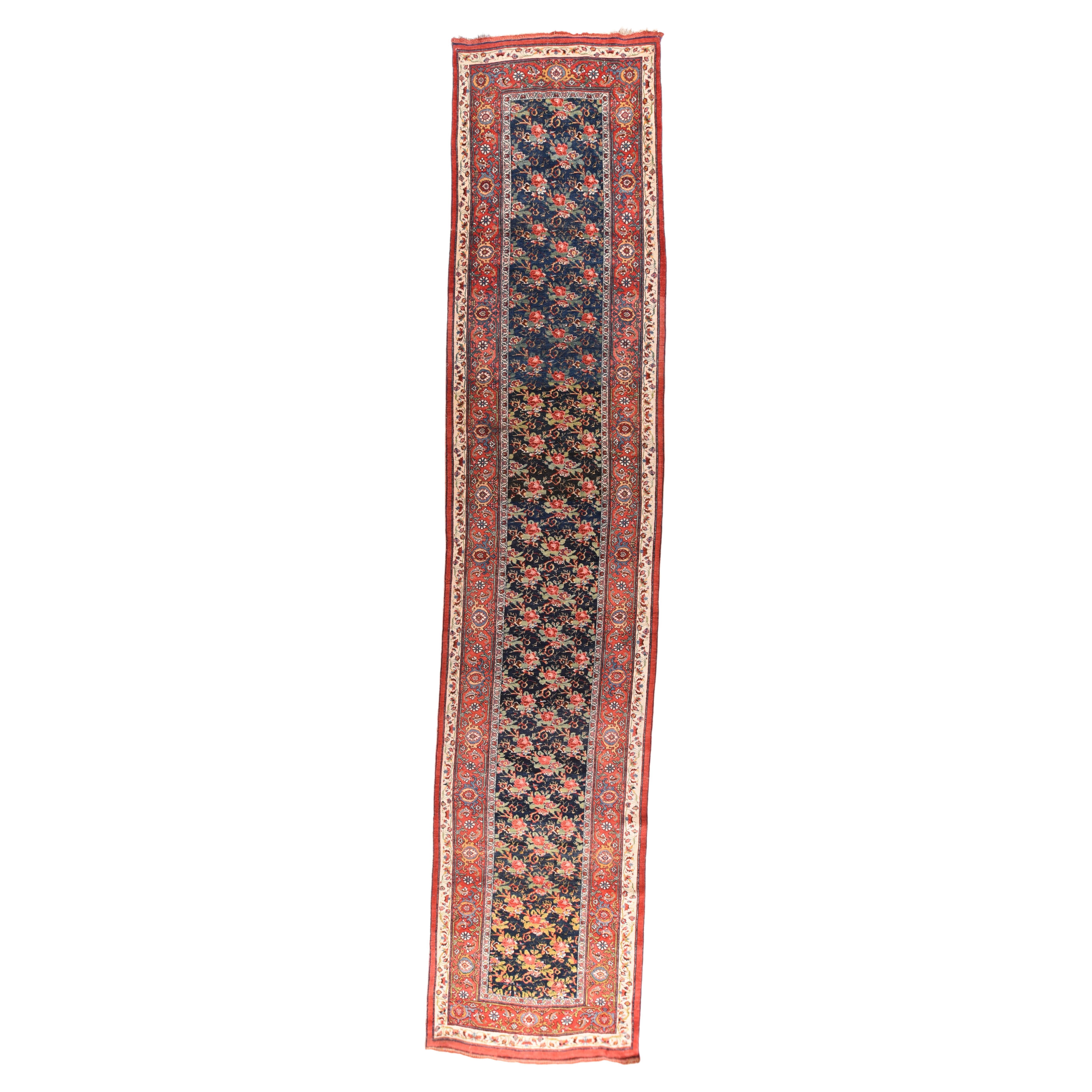 Antiker Bidjar Halvaie-Läufer 3'9'' x 18'2'' im Angebot