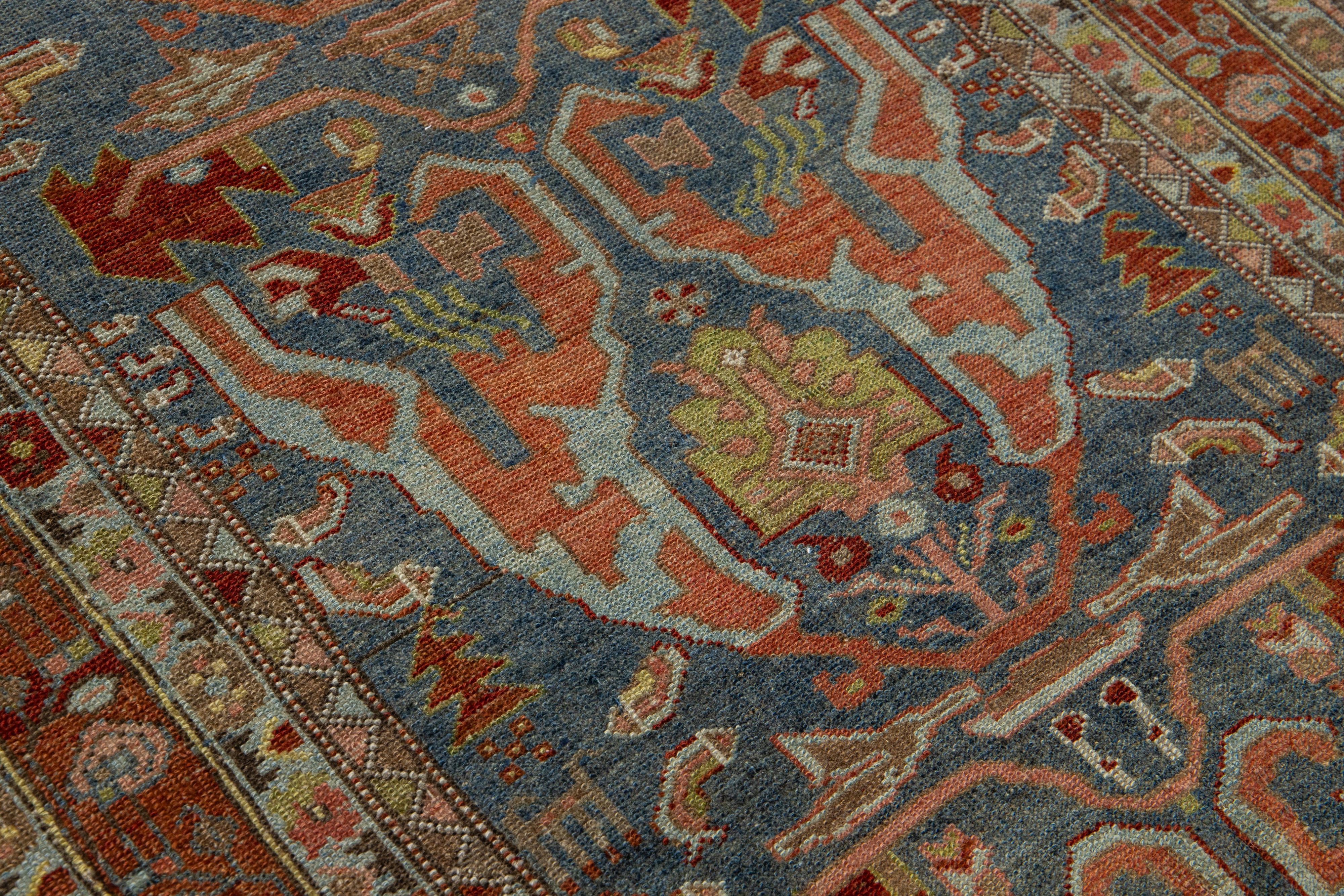 Antike Bidjar Handgefertigt Lang  Woll-Läufer in Blau mit Allover-Design im Angebot 1