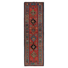 Antiker antiker Bidjar-Kelim-Teppich in Rot, Blau mit geometrischem Stammesmuster von Teppich & Kelim