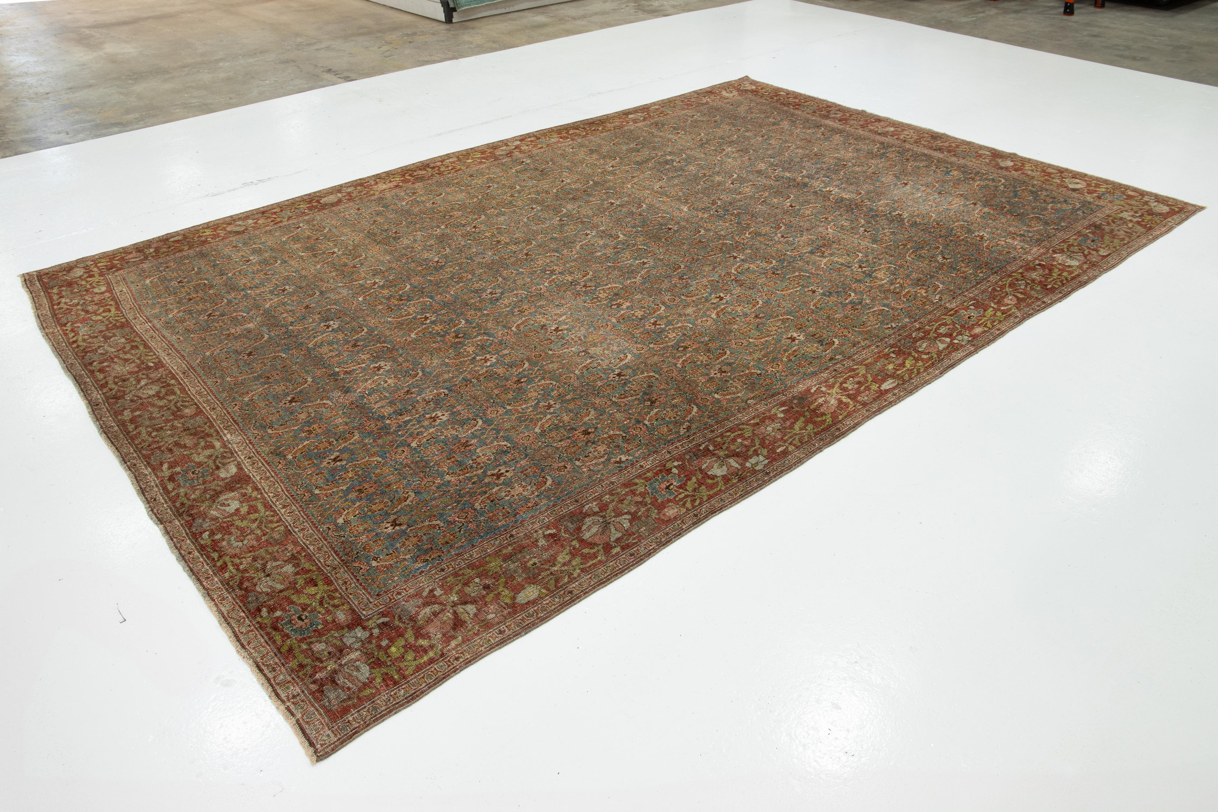 Perse Tapis persan antique Bidjar en laine bleue fait à la main avec motif sur toute la surface en vente