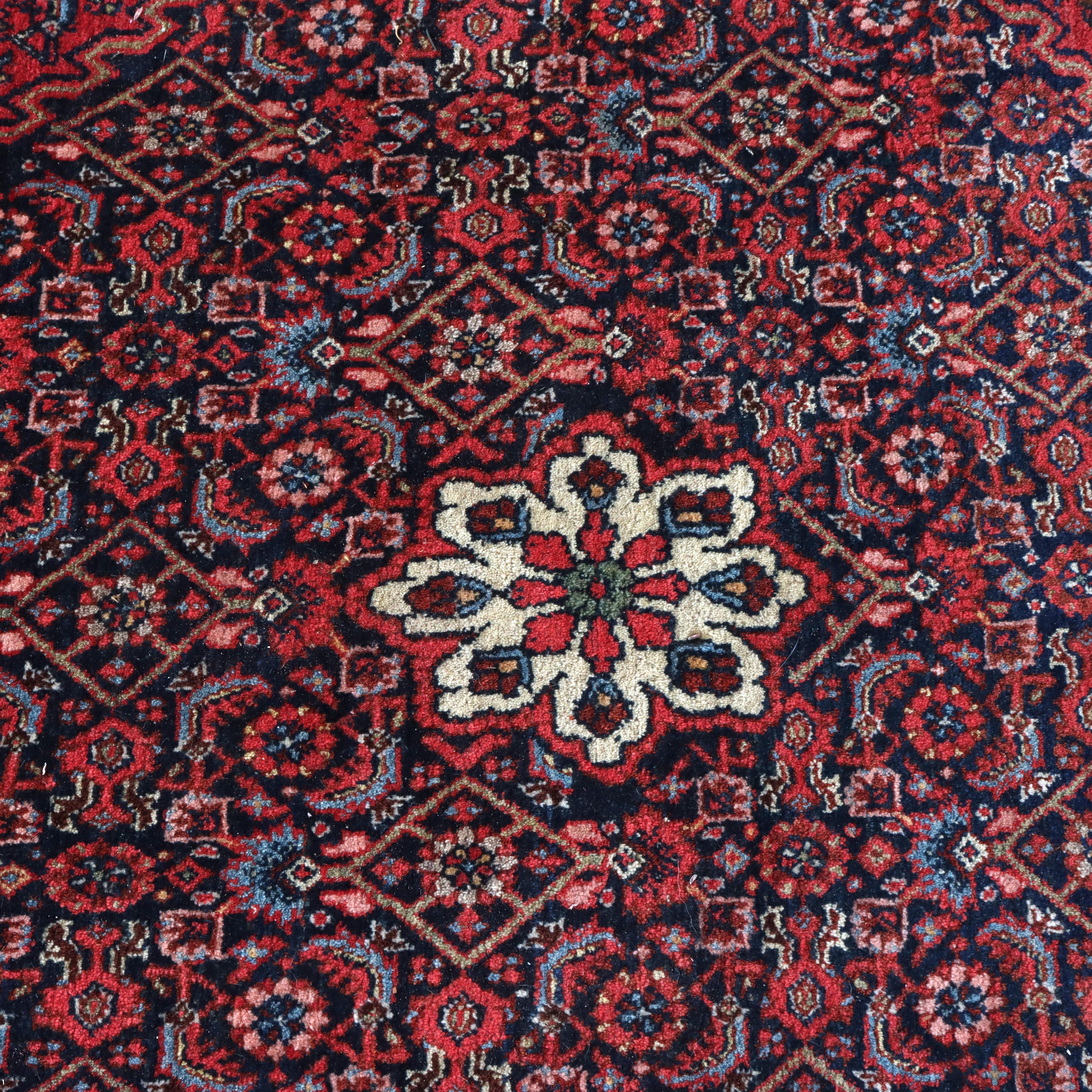 Antigua alfombra persa oriental bidjar de lana tamaño habitación C1930.   
Medidas - 144