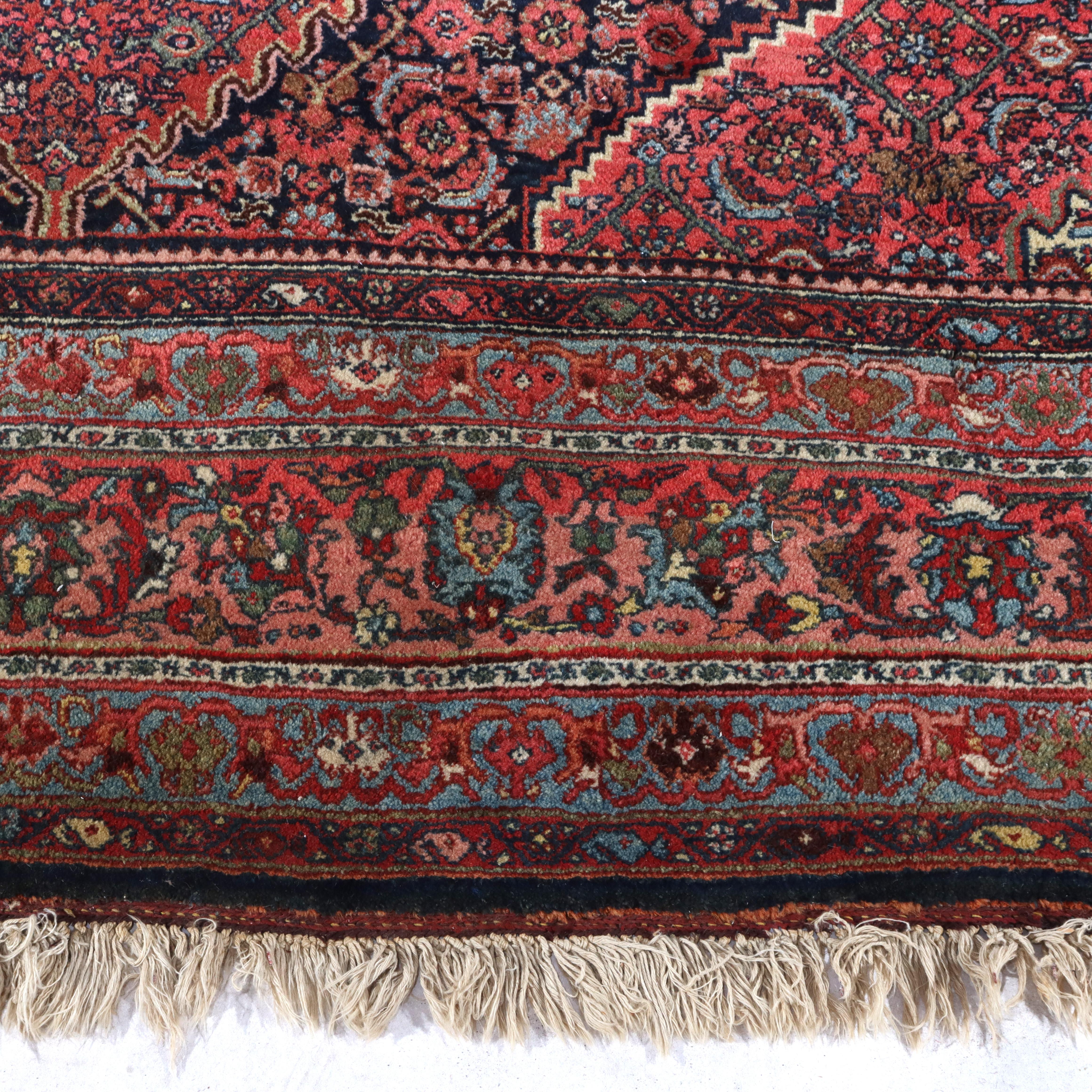 Antiguo Bidjar Persa Oriental Alfombra de lana del tamaño de una habitación C1930 en venta 1