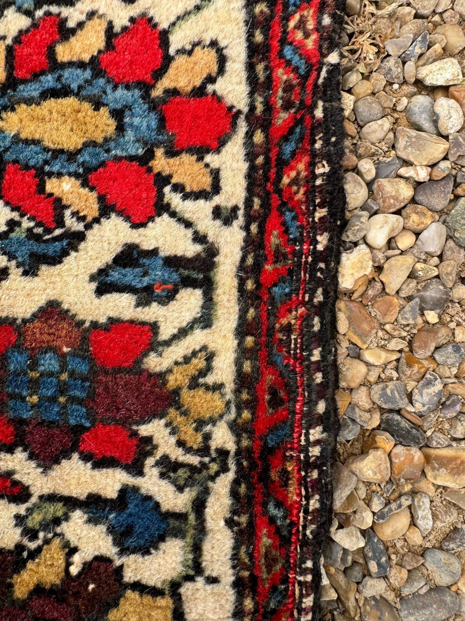 Antiker Bidjar-Teppich 1,50 m x 1,03 m im Angebot 15