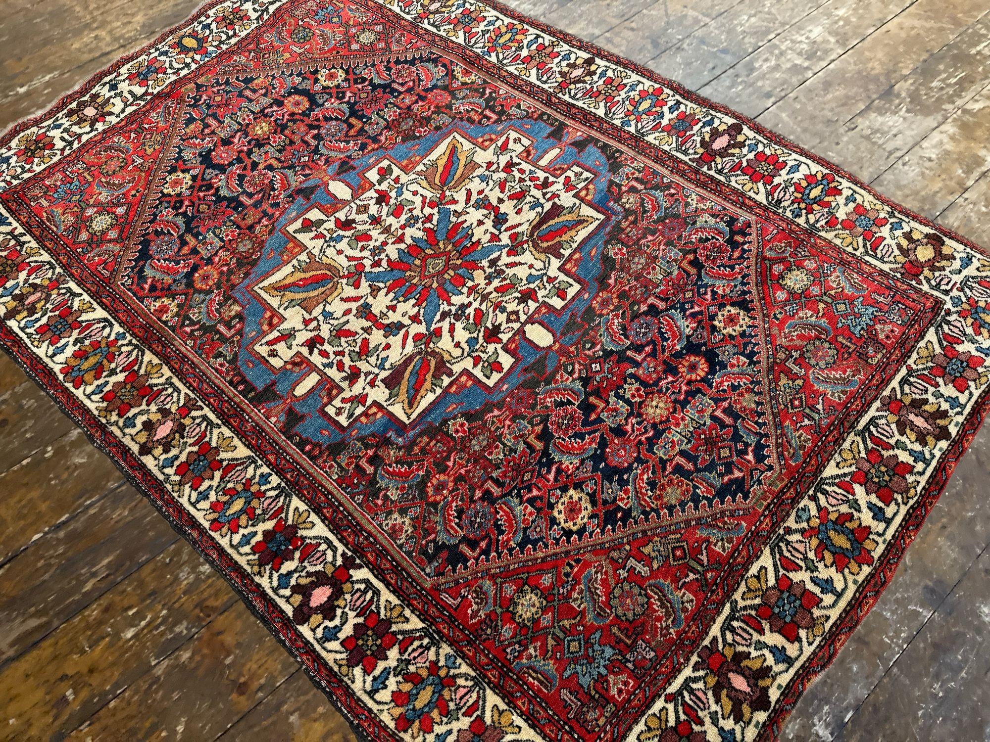 Alfombra Bidjar Antigua 1,50m x 1,03m en venta 1