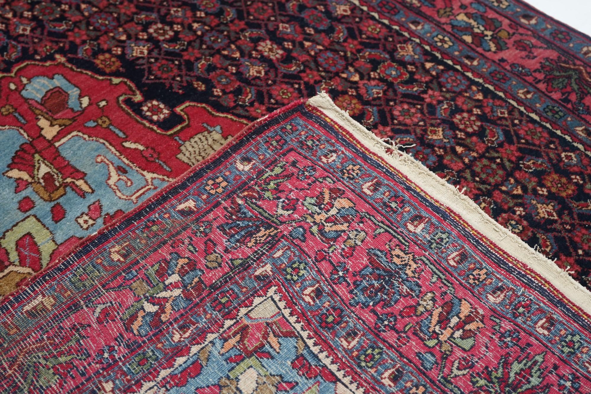 Antiker Bidjar-Teppich 4'9'' x 7'1'' im Angebot 1