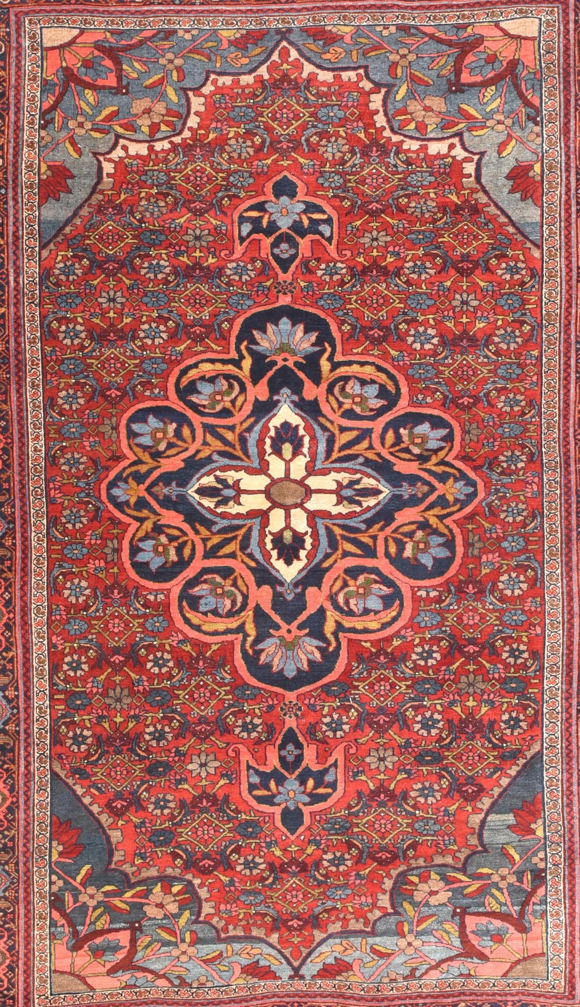 Antique Bidjar Rug In Good Condition For Sale In New York, NY