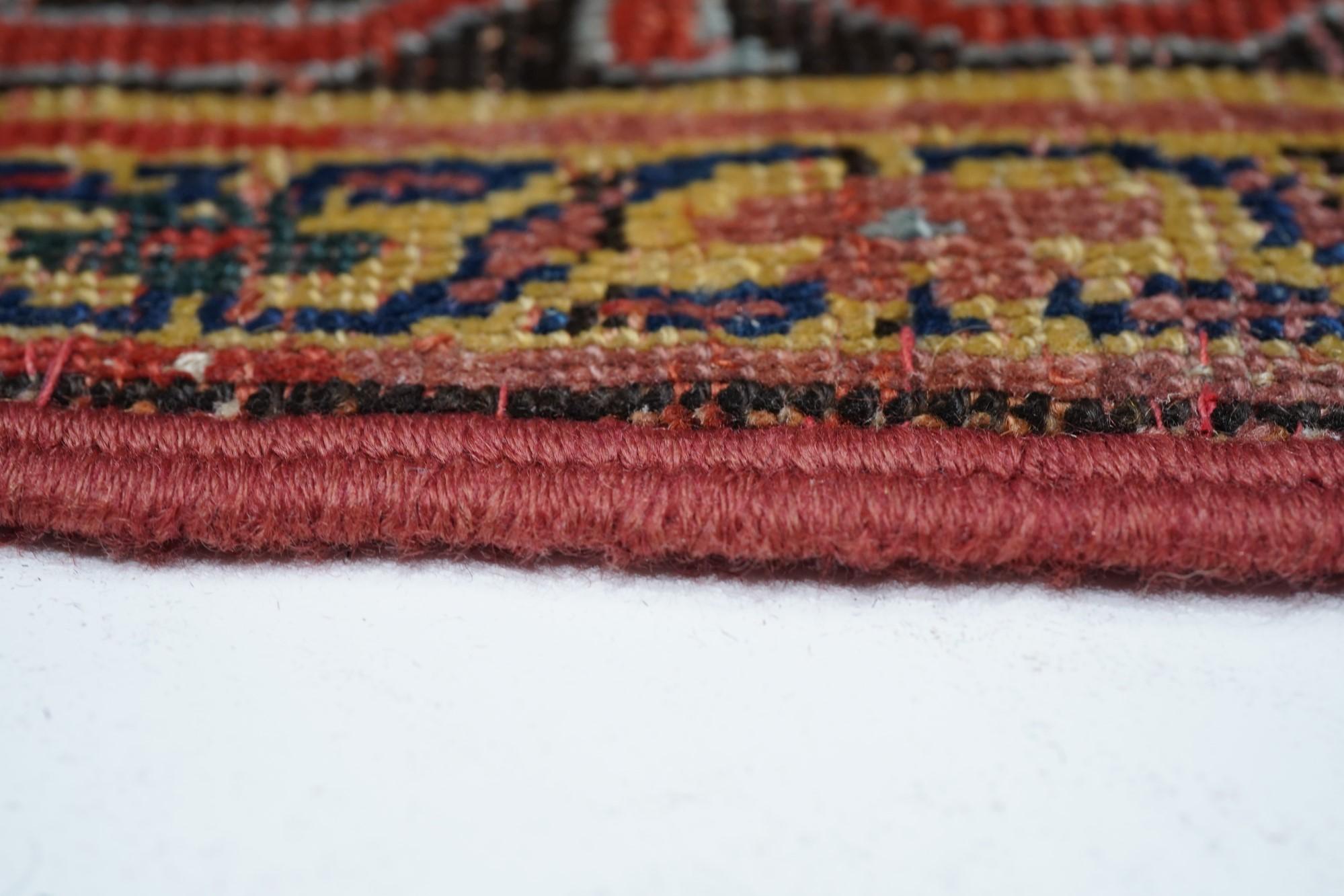Antiker Bidjar-Teppich 5'0'' x 10'7'' (Spätes 19. Jahrhundert) im Angebot