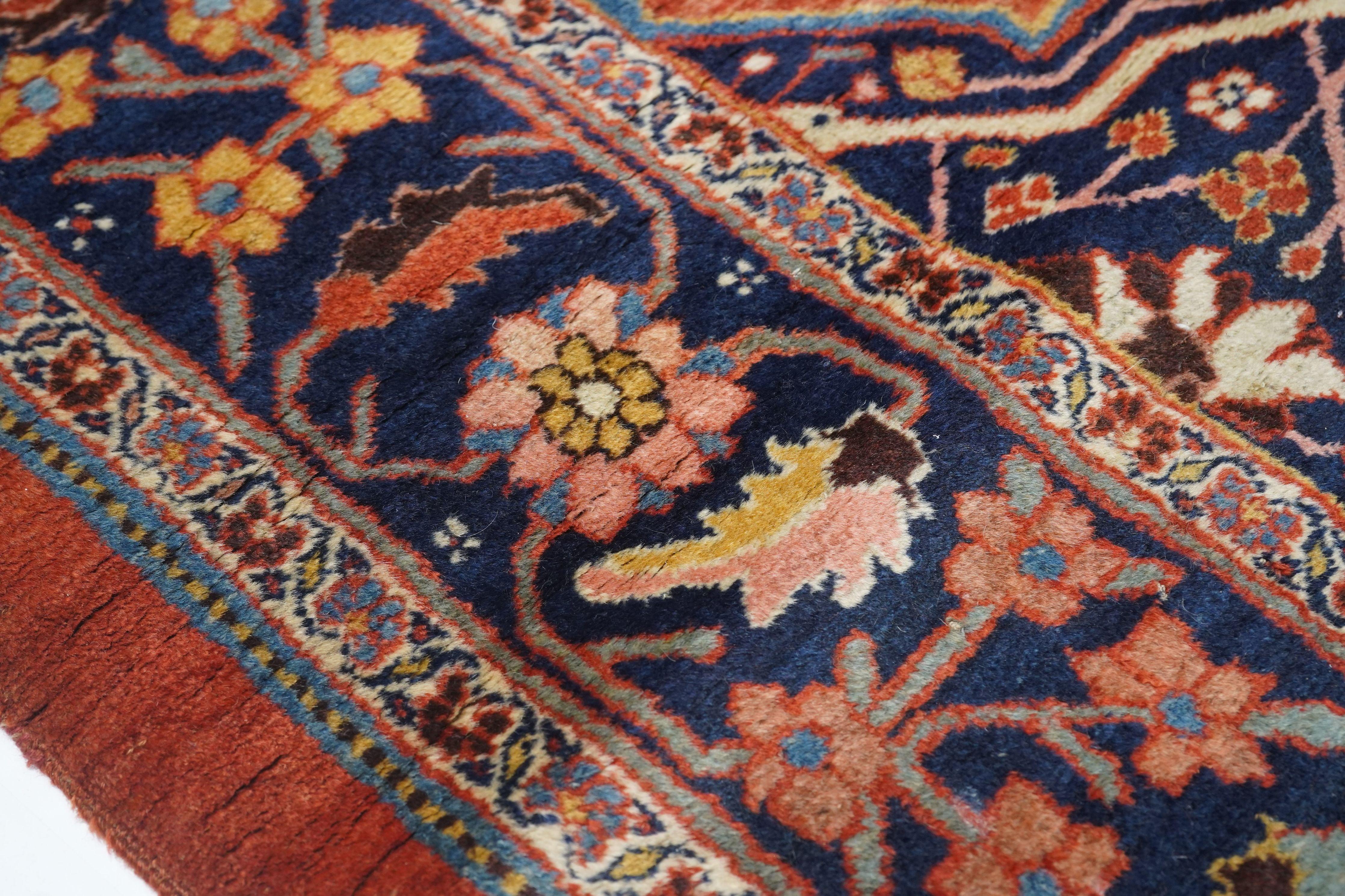 Antique Bidjar Rug In Excellent Condition For Sale In New York, NY