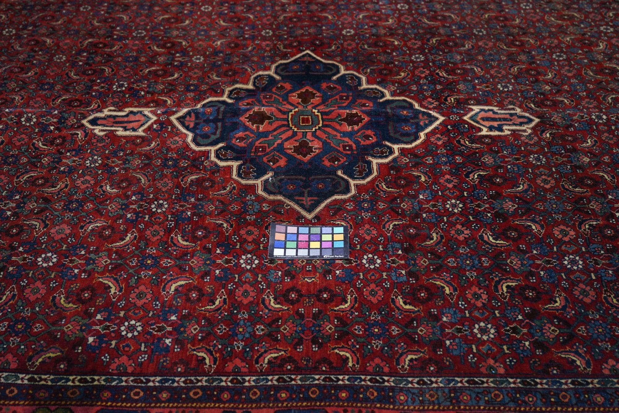 Antiker Bidjar-Teppich 8'10'' x 12'5'' im Angebot 2