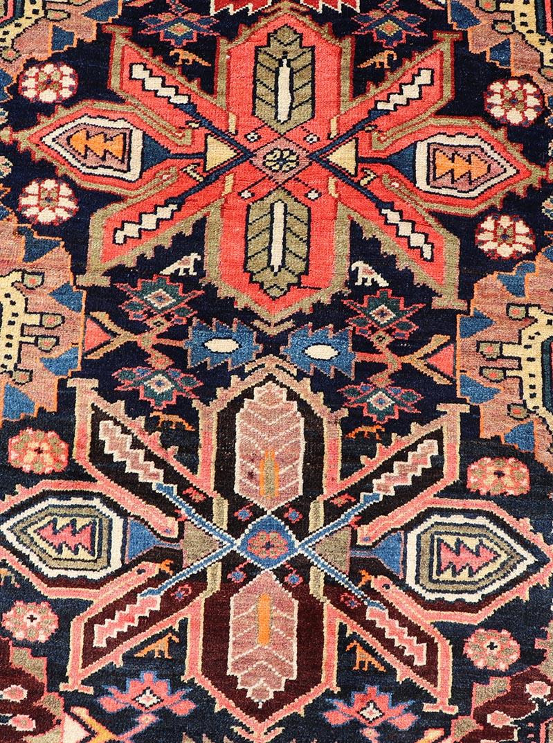 Runner antico Bidjar con design geometrico a medaglioni floreali 4'1 x 17' in vendita 5