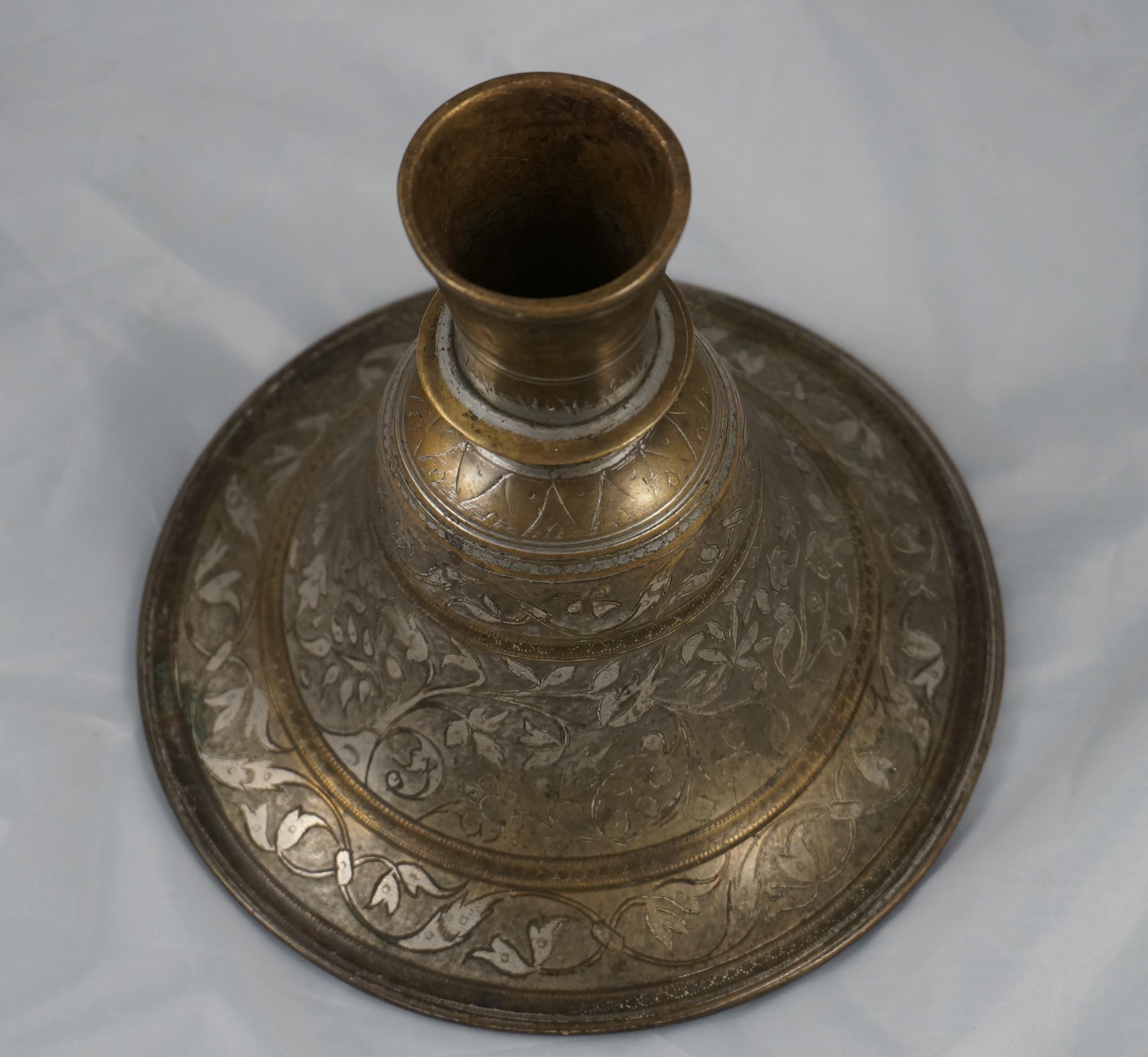 Ancienne base de Hookah Bidriware en bronze argenté, Inde 19e siècle en vente 1