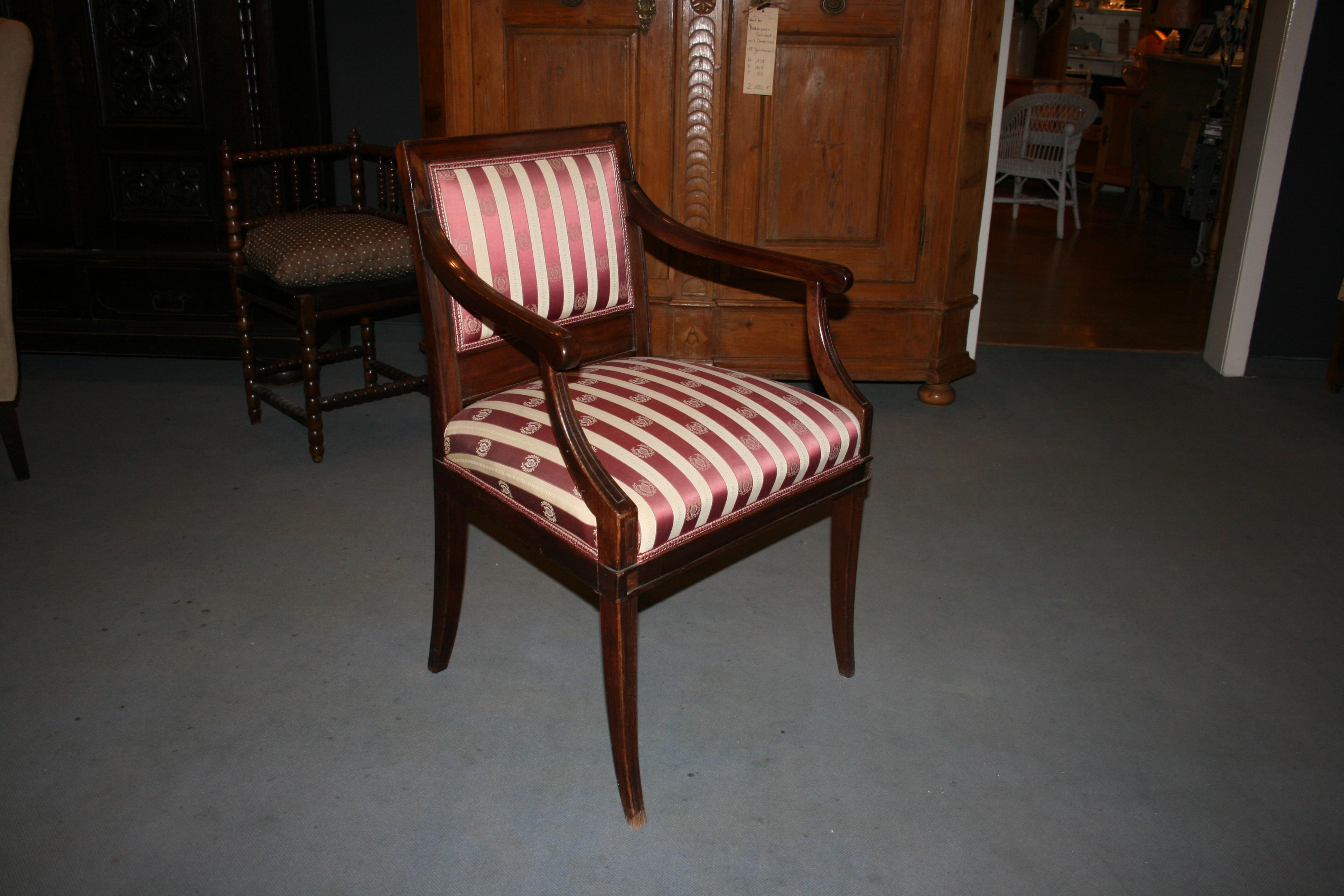 Antique Biedermeier Armchair im Zustand „Gut“ in Dusseldorf, DE