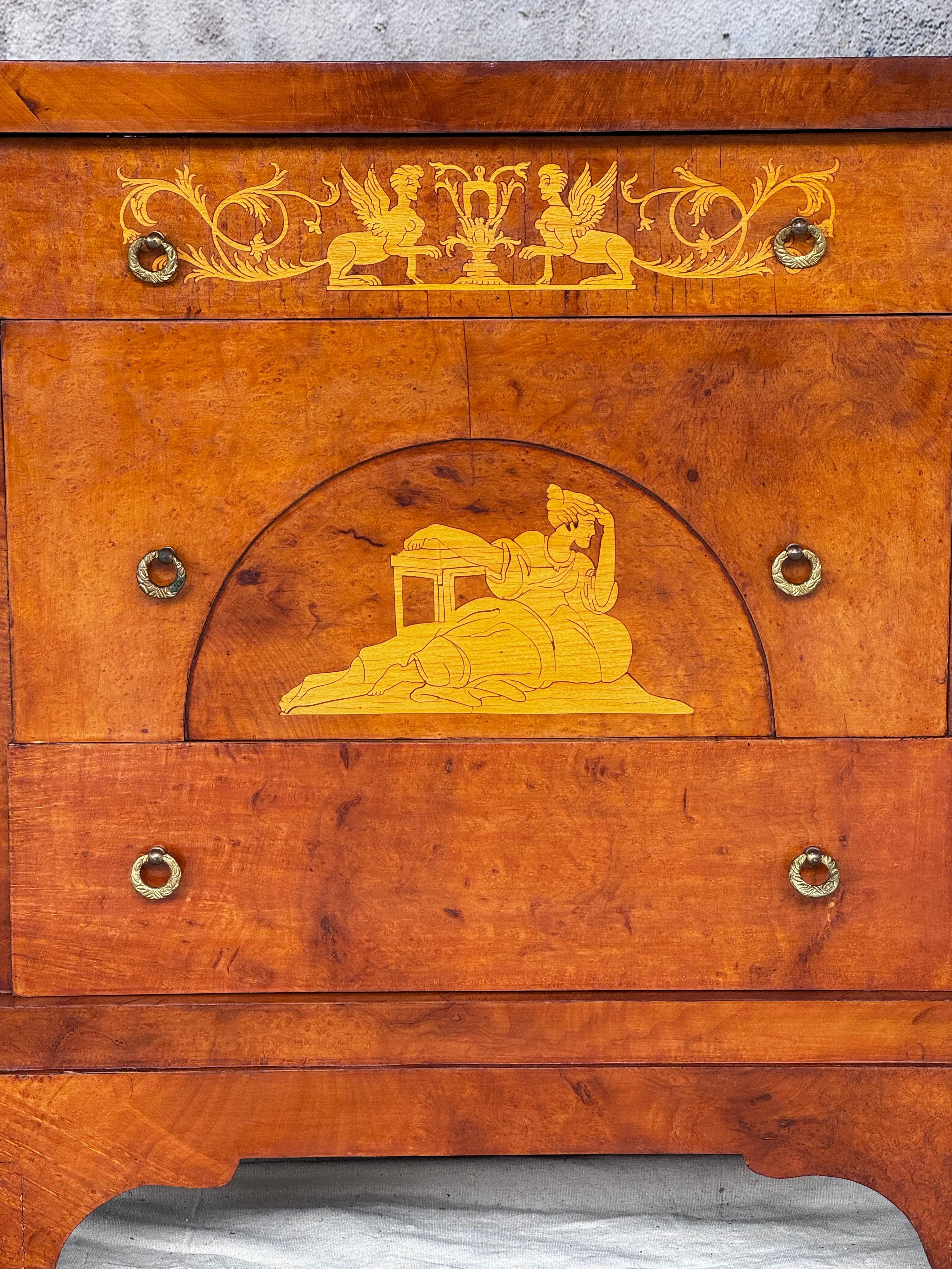 ANTIQUE BIEDERMEIER BURL WOOD INLAID CHEST OF DRAWERS Kommode (Dänisch) im Angebot