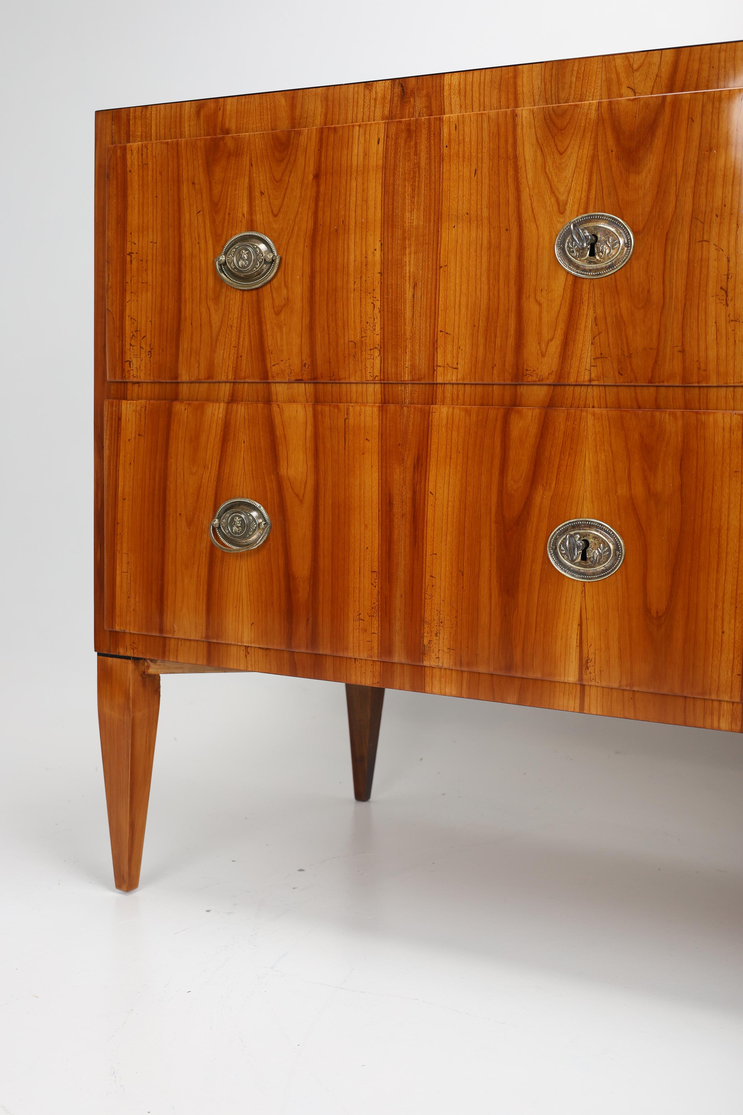 Antico cassettone Biedermeier in Wood in vendita 5