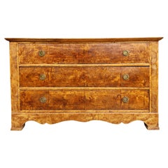 Commodes and Chests of Drawers