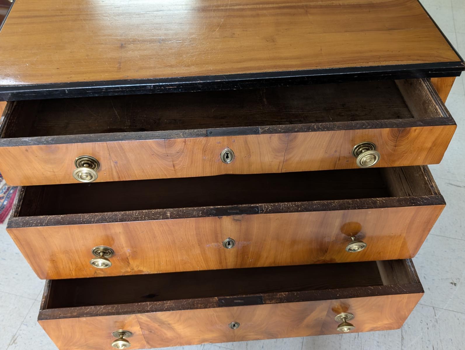 Antique Biedermeier Commode/Chest of Drawers, 35