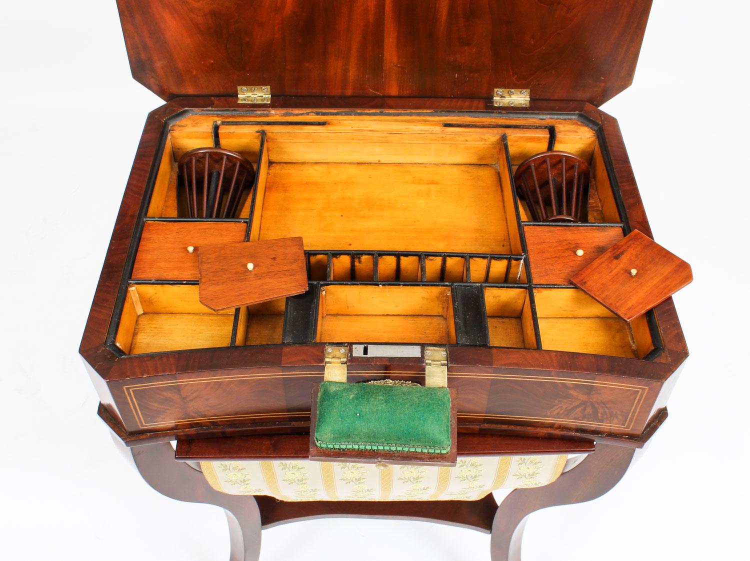 Antique Biedermeier Flame Mahogany Work Box, 19th Century 13