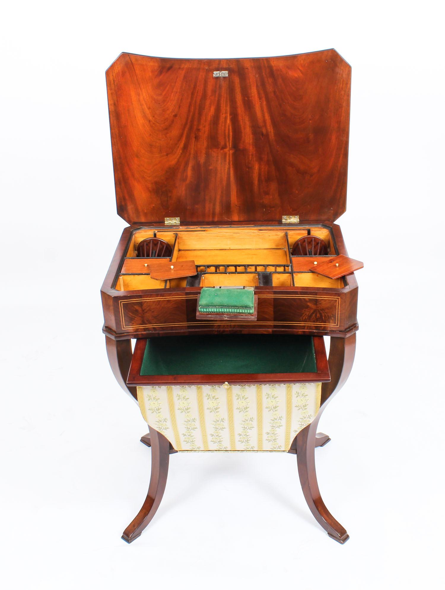 Antique Biedermeier Flame Mahogany Work Box, 19th Century 14