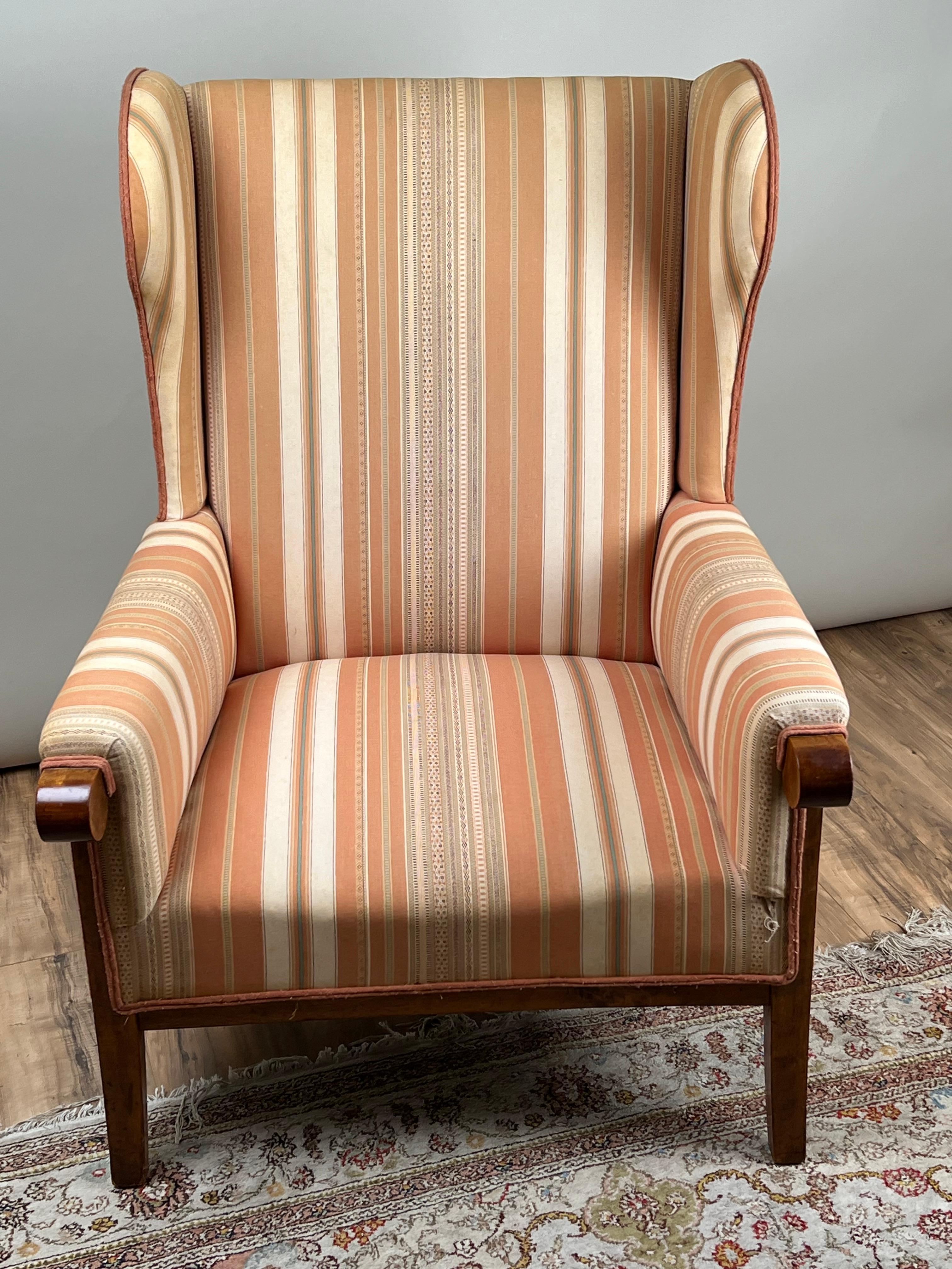 Silla antigua Biedermeier con respaldo de madera de frutal c. Mediados del siglo XIX en venta 3